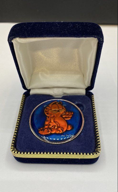 Garfield SilverTowne 1 Oz .999 Silver Round 1980 Colorized Signed Jim Davis