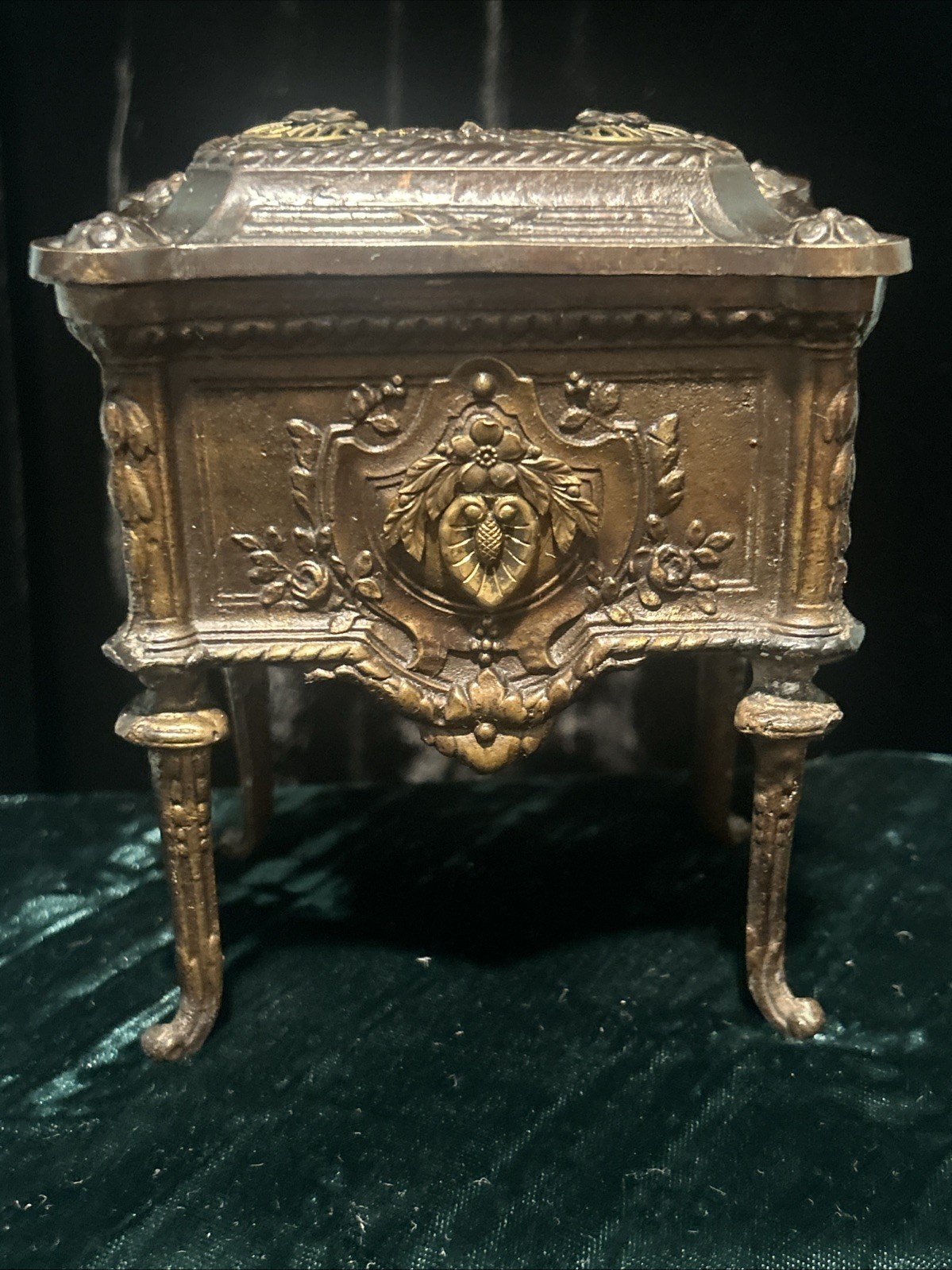 Vintage Signed Jo Marz 1st Edition Ornate Victorian Style Footed Trinket Casket