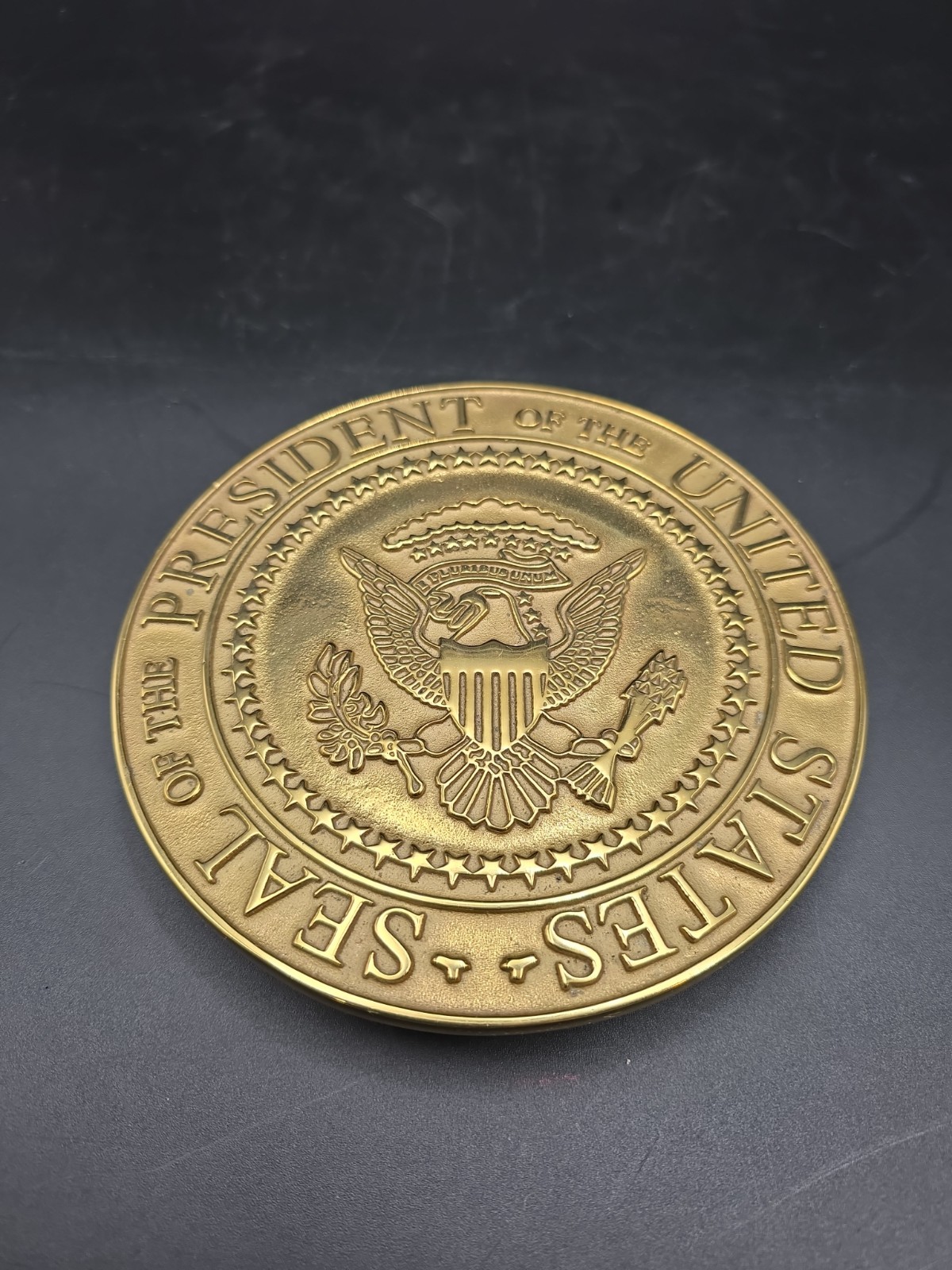 1995 Virginia Metalcrafters Great Seal of the United States Brass Trivet USA VM