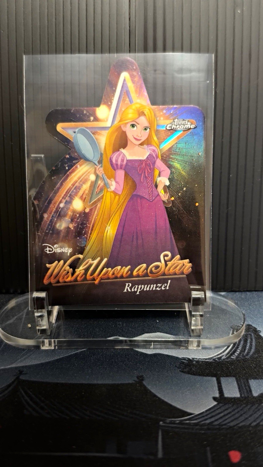 Topps 2025 Topps Disney Wonder Wish Upon a Star Rapunzel W-16 Die-Cut Insert