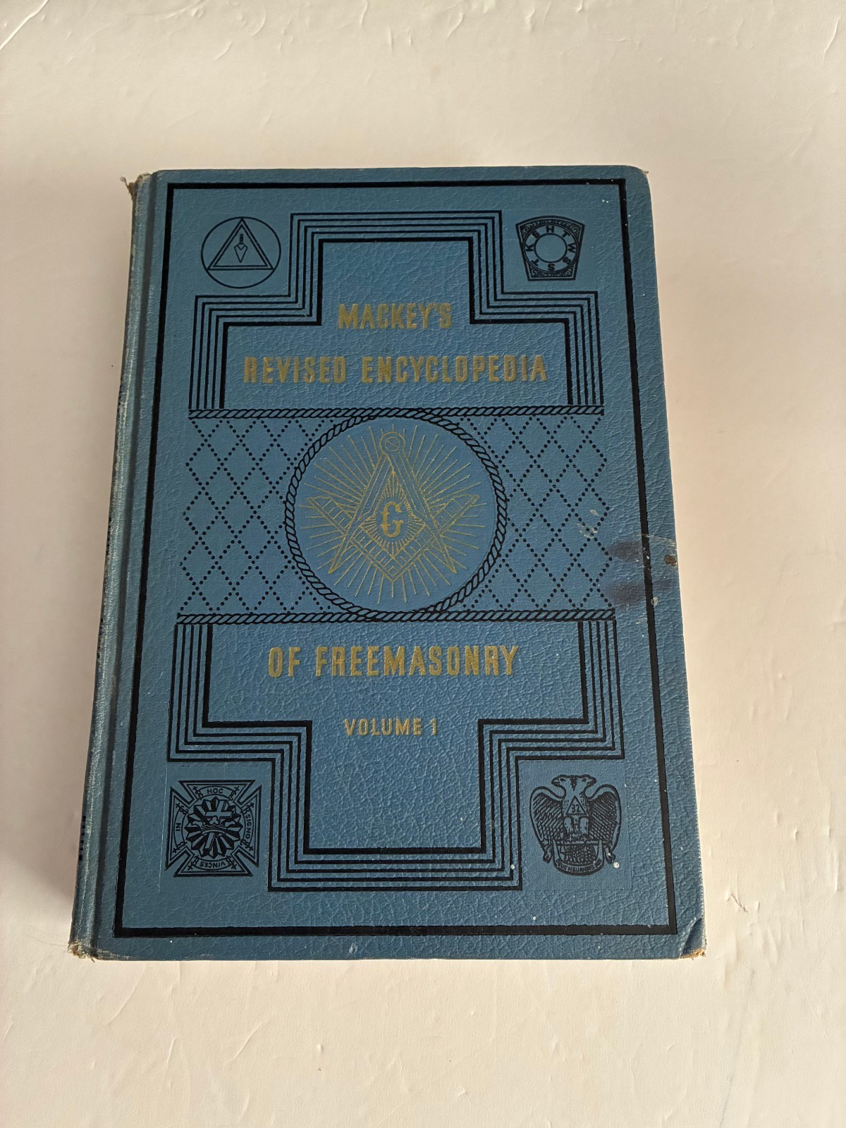 Mackey's Revised Encyclopedia Of Freemasonry -  Volume 2, 1946