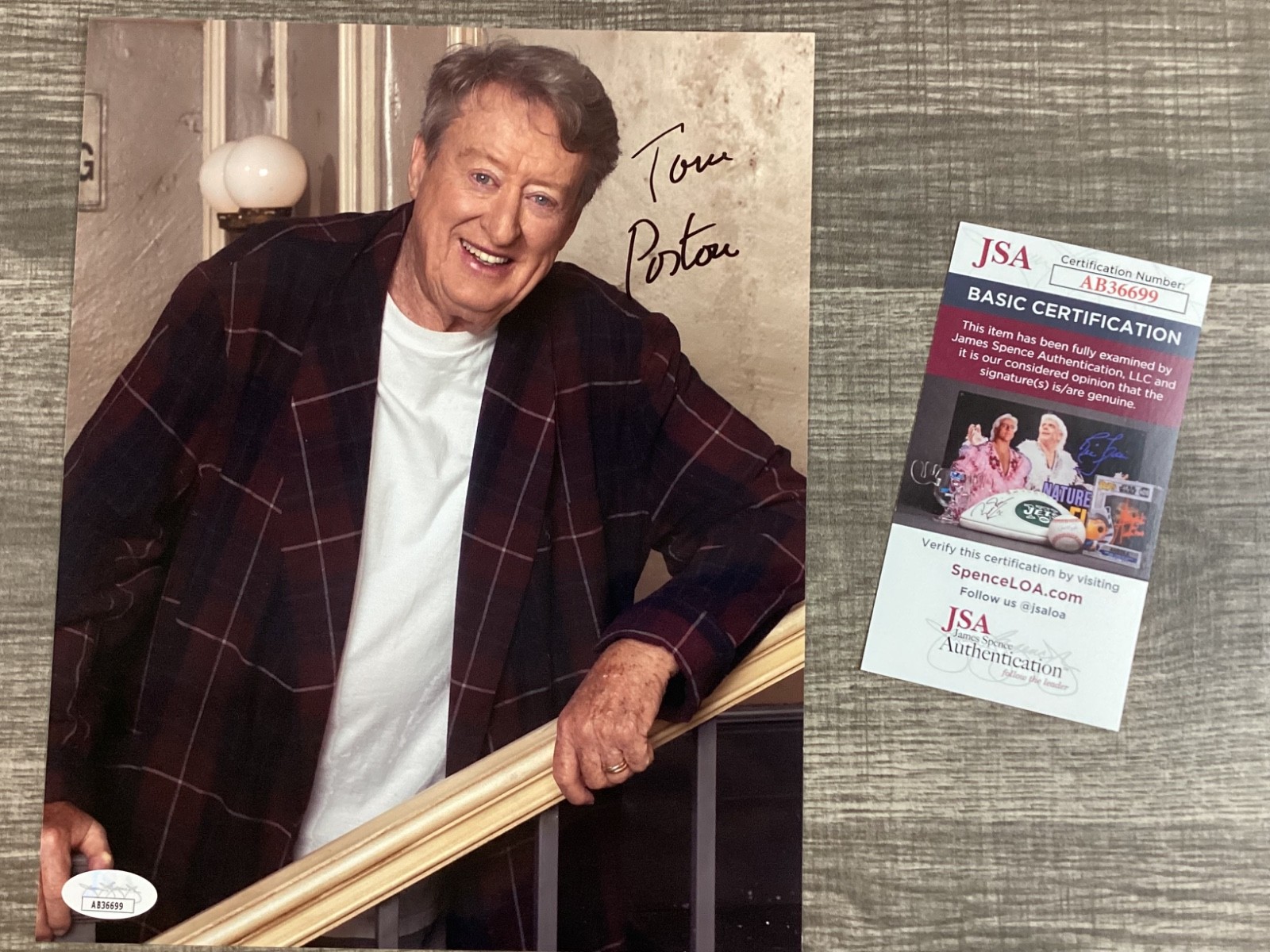 (SSG) Rare TOM POSTON Signed 8X10 Color Photo \