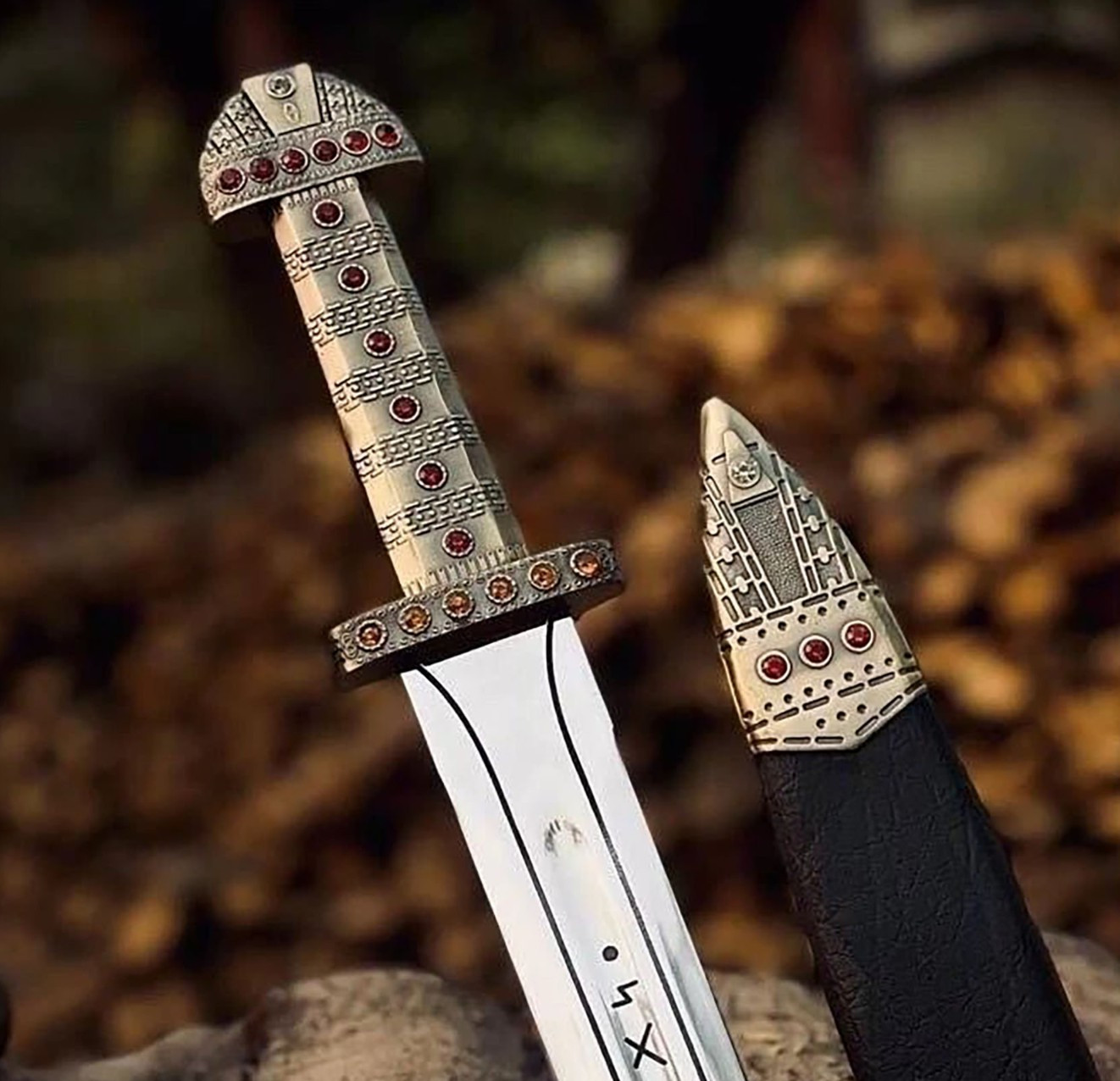 Custom King Ragnar Lothbrok Viking Sword