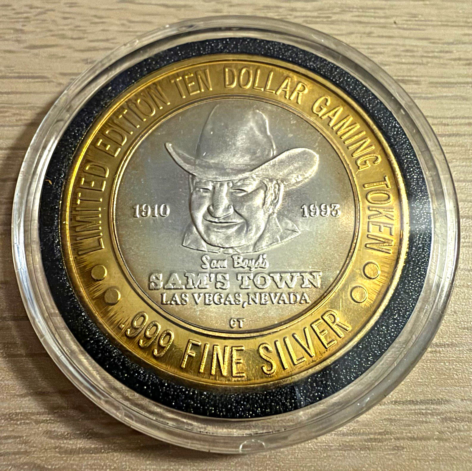 VTG 1998 Limited Edition Sam’s Town Las Vegas $10 Gaming Token .999 Fine Silver