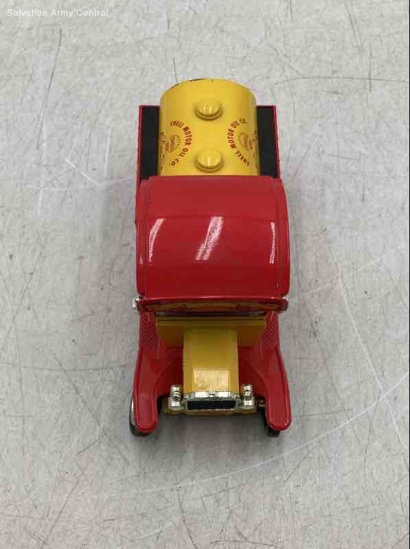 Shell Motor Company Yellow Red Metal Oil Delivery Truck Coin Bank