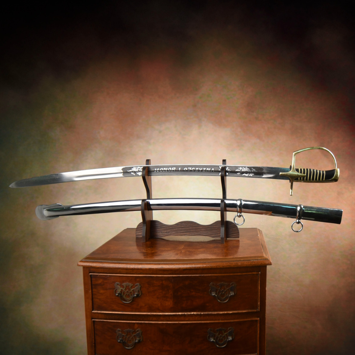 Model 1976 Polish Parade Saber – Perfect for Ceremonial Use and Collectors