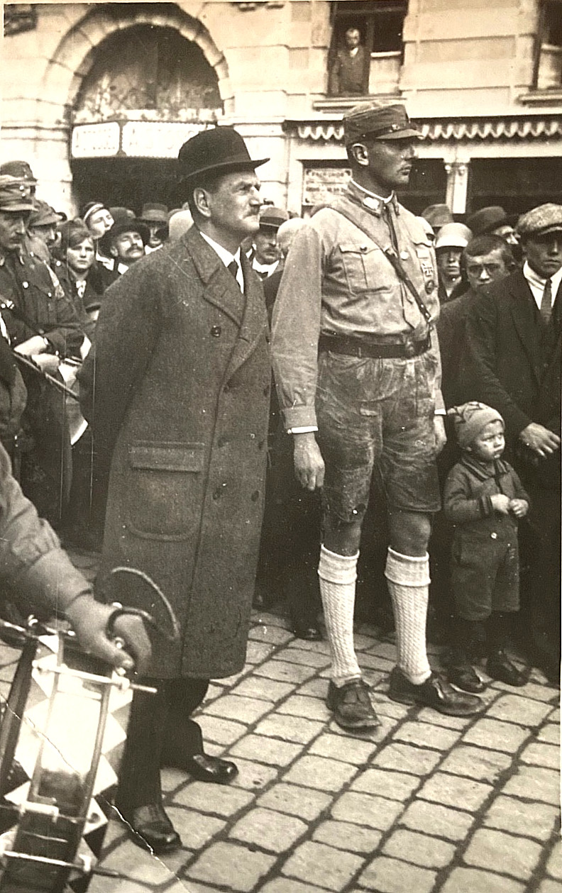 FREIKORPS - FRANZ RITTER VON EPP & GREGOR STRASSER MUNICH 1920 PHOTO POSTCARD
