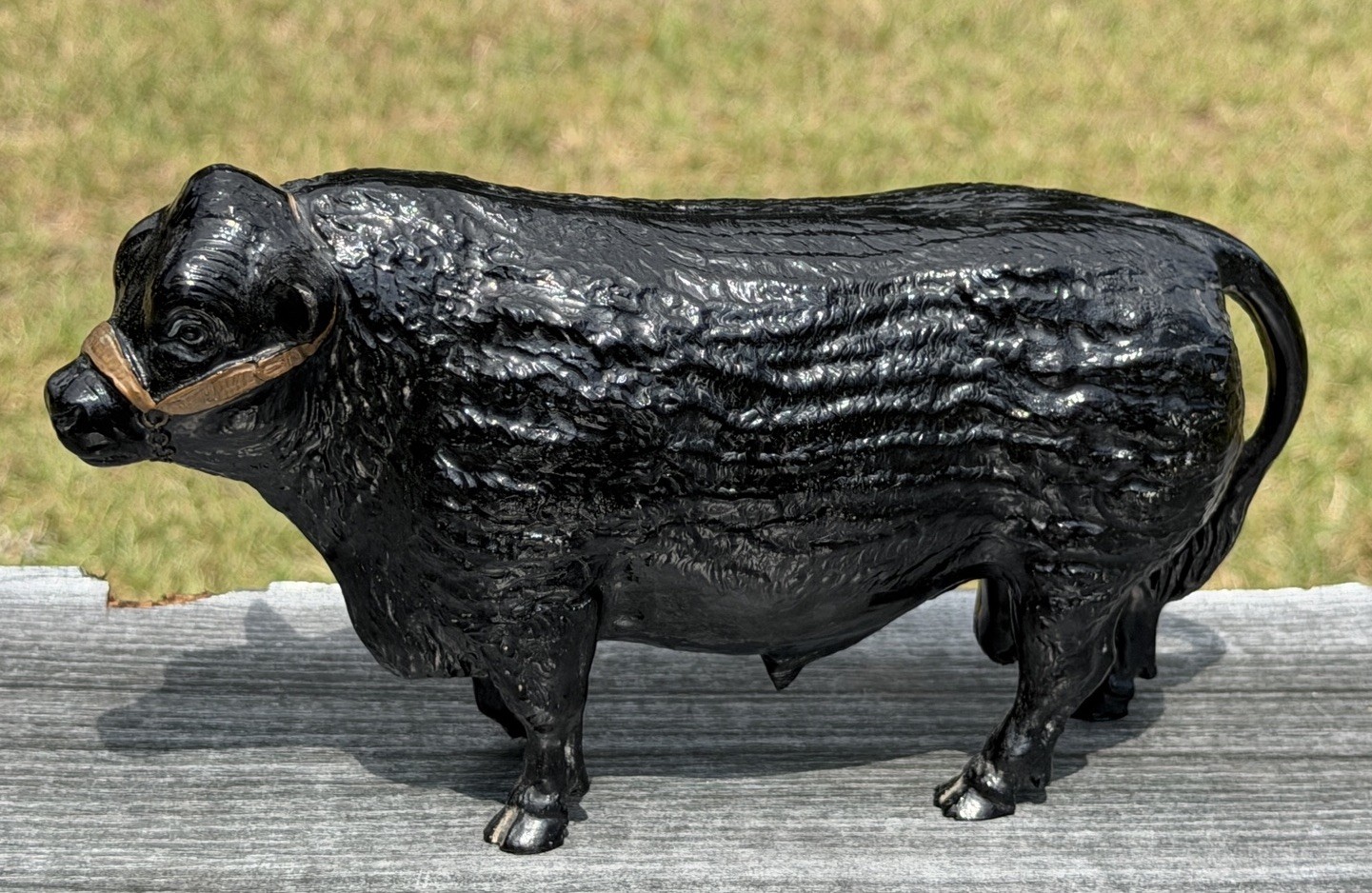 Breyer Horse 1959-1960 Walking Black Angus Bull. #72. Glossy