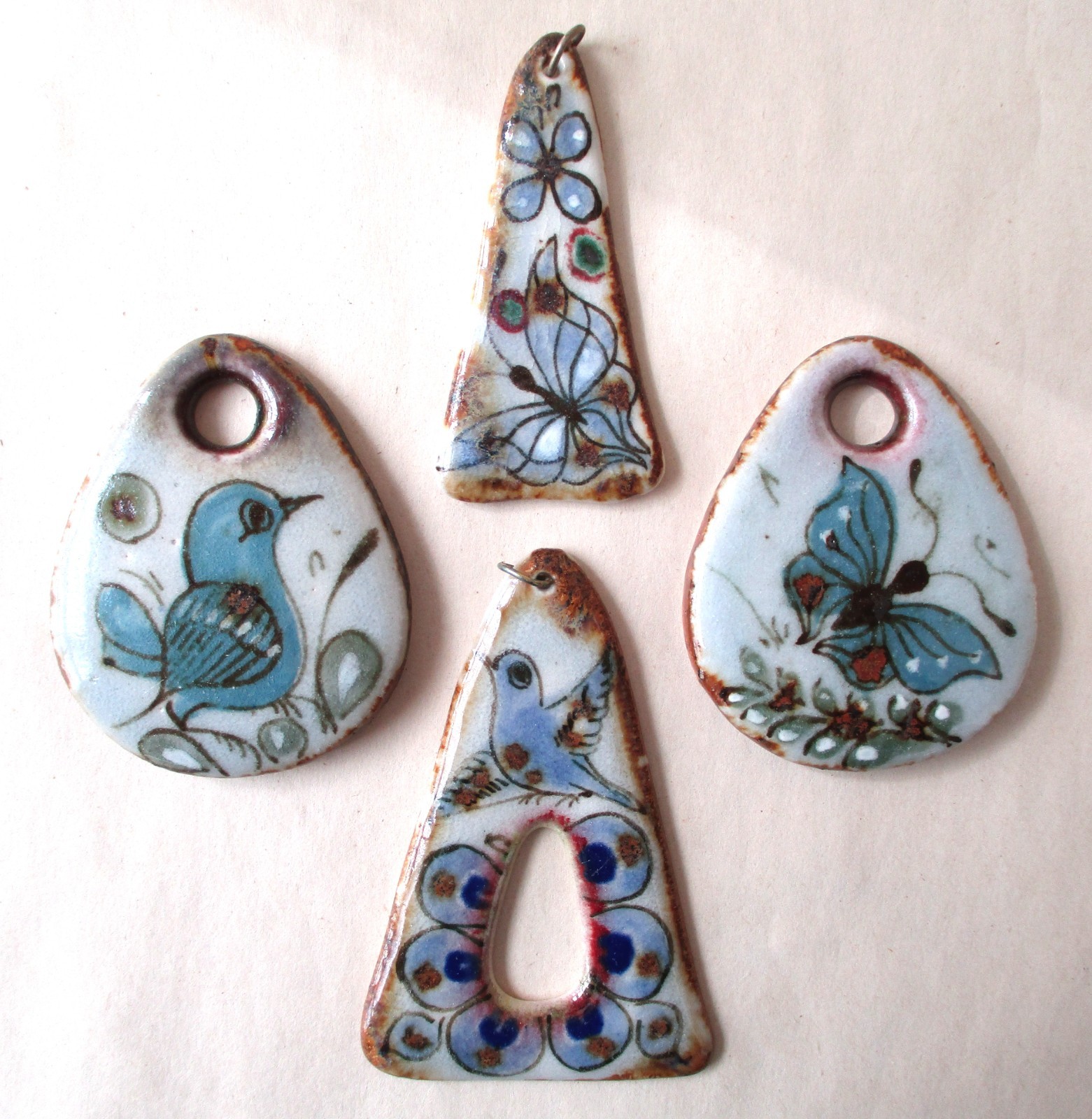 Four VINTAGE KE Mexico Pottery PENDANTS Ken Edwards Bird Butterfly