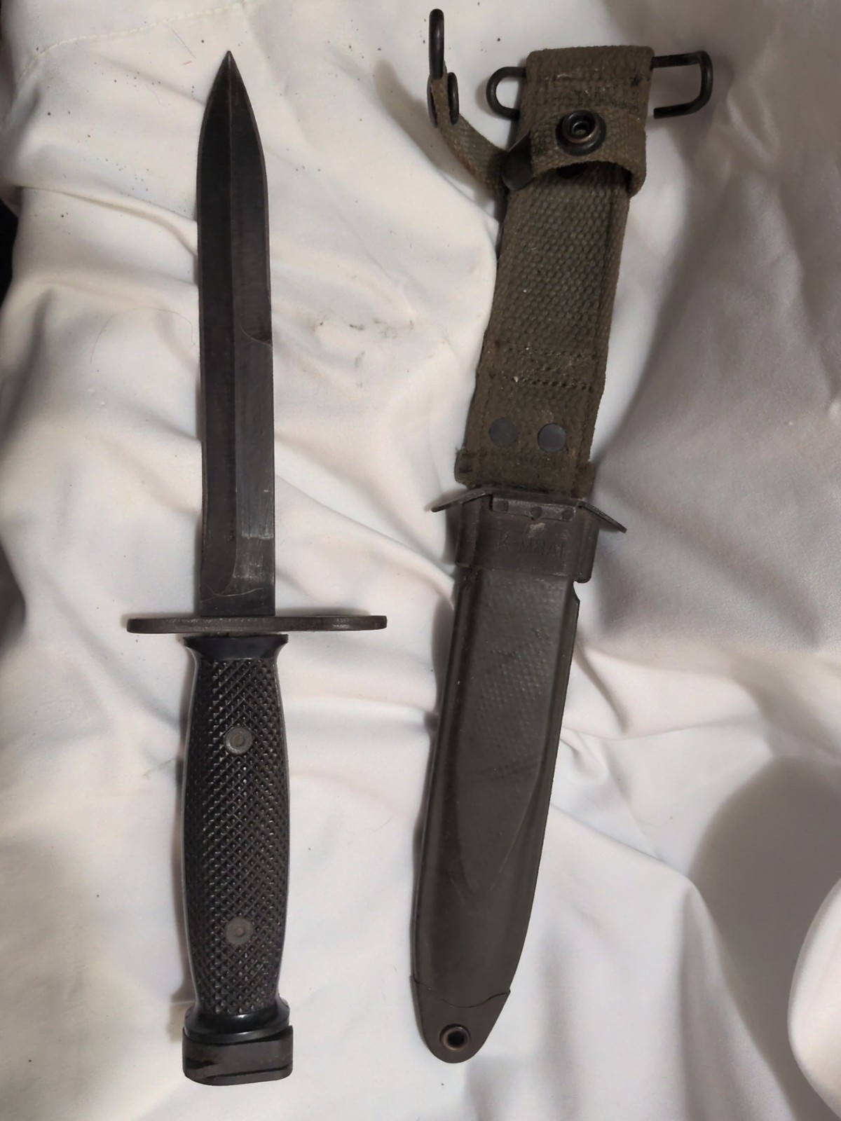 Vintage US M6 Military Bayonet w/ M8A1 PWH Scabbard Vietnam War Era Original US