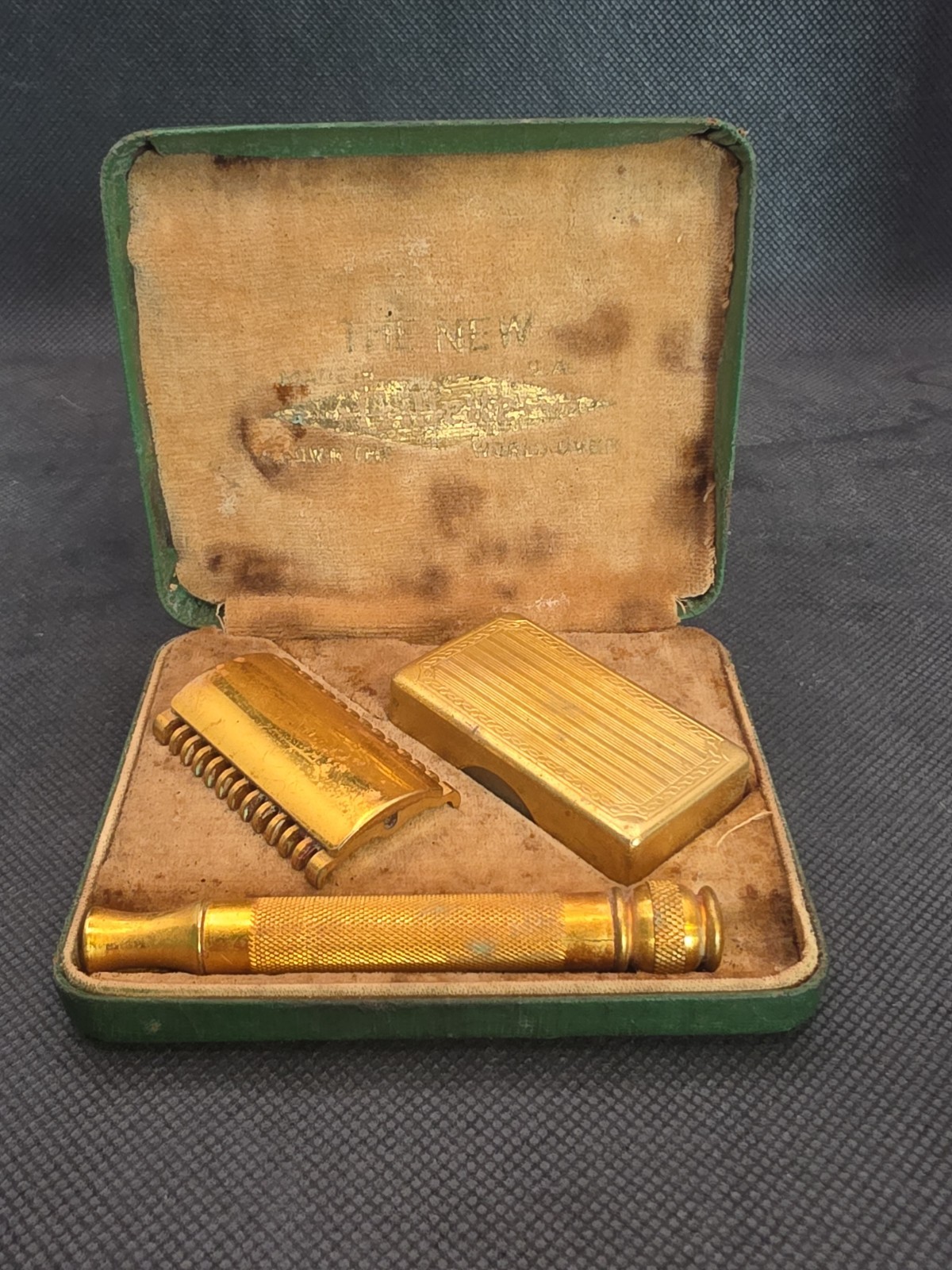 Vintage Gillette New Regent Long comb Safety Razor Set - 1930s