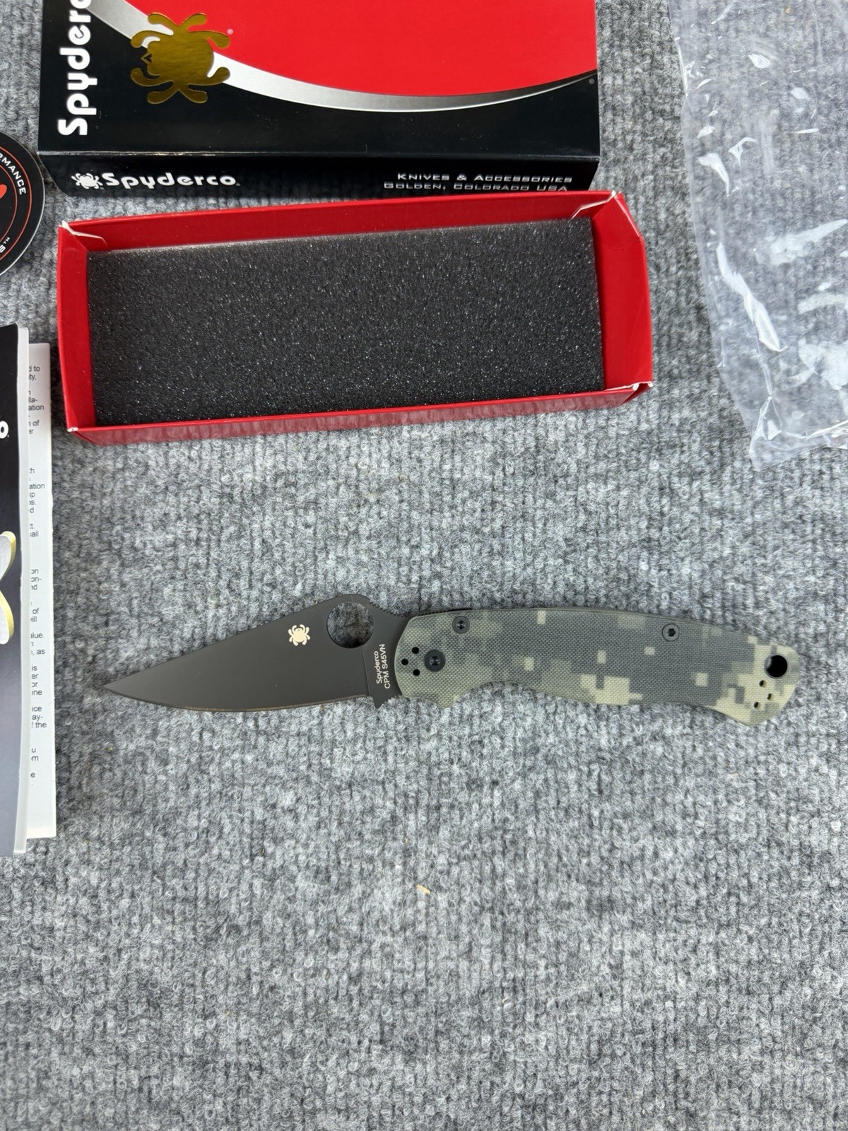 New Spyderco Paramilitary 2 Knife Digi Camo (3.4\
