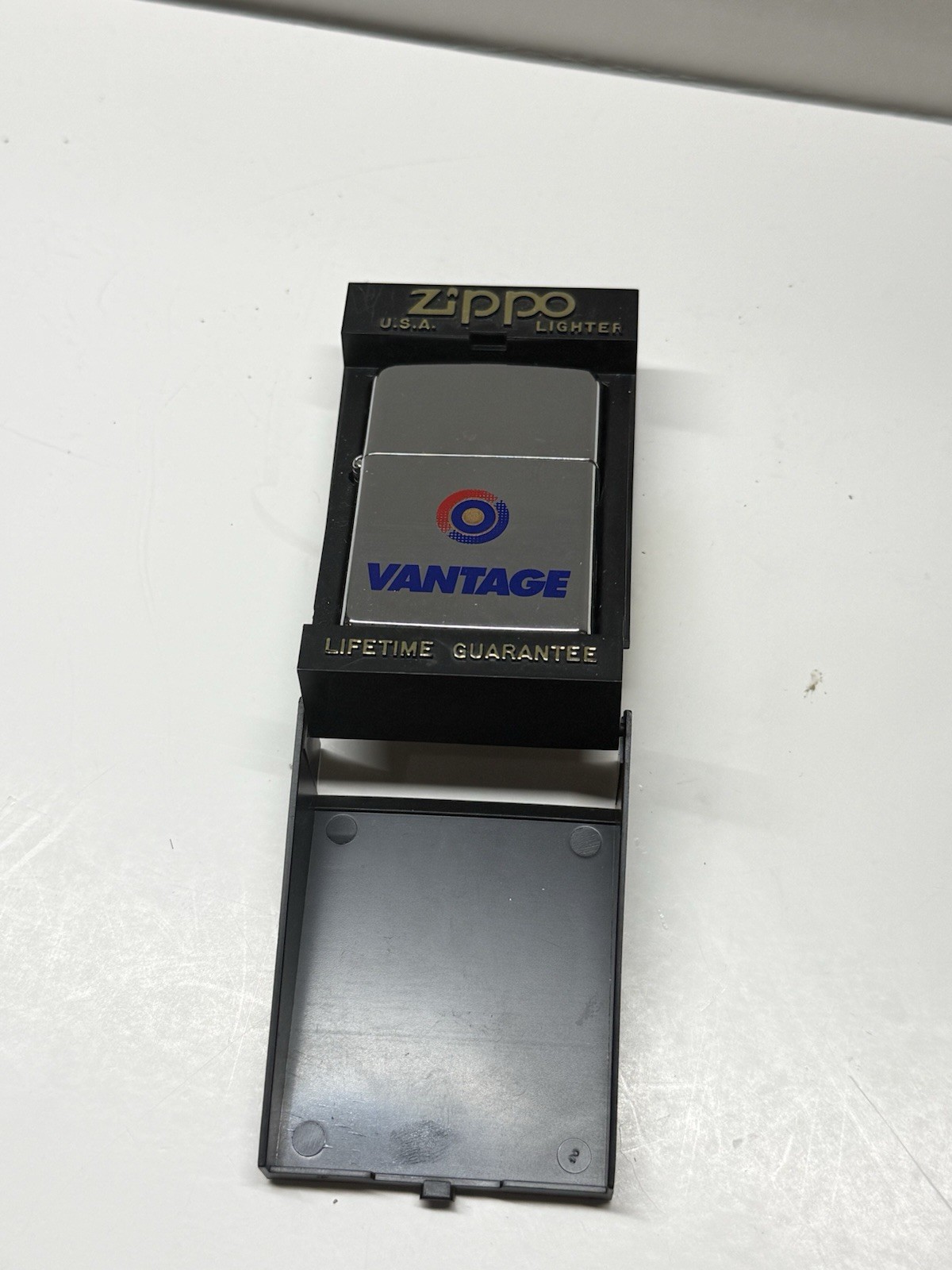 Vintage 1997 Vantage Zippo Lighter high polish chrome Made in USA New