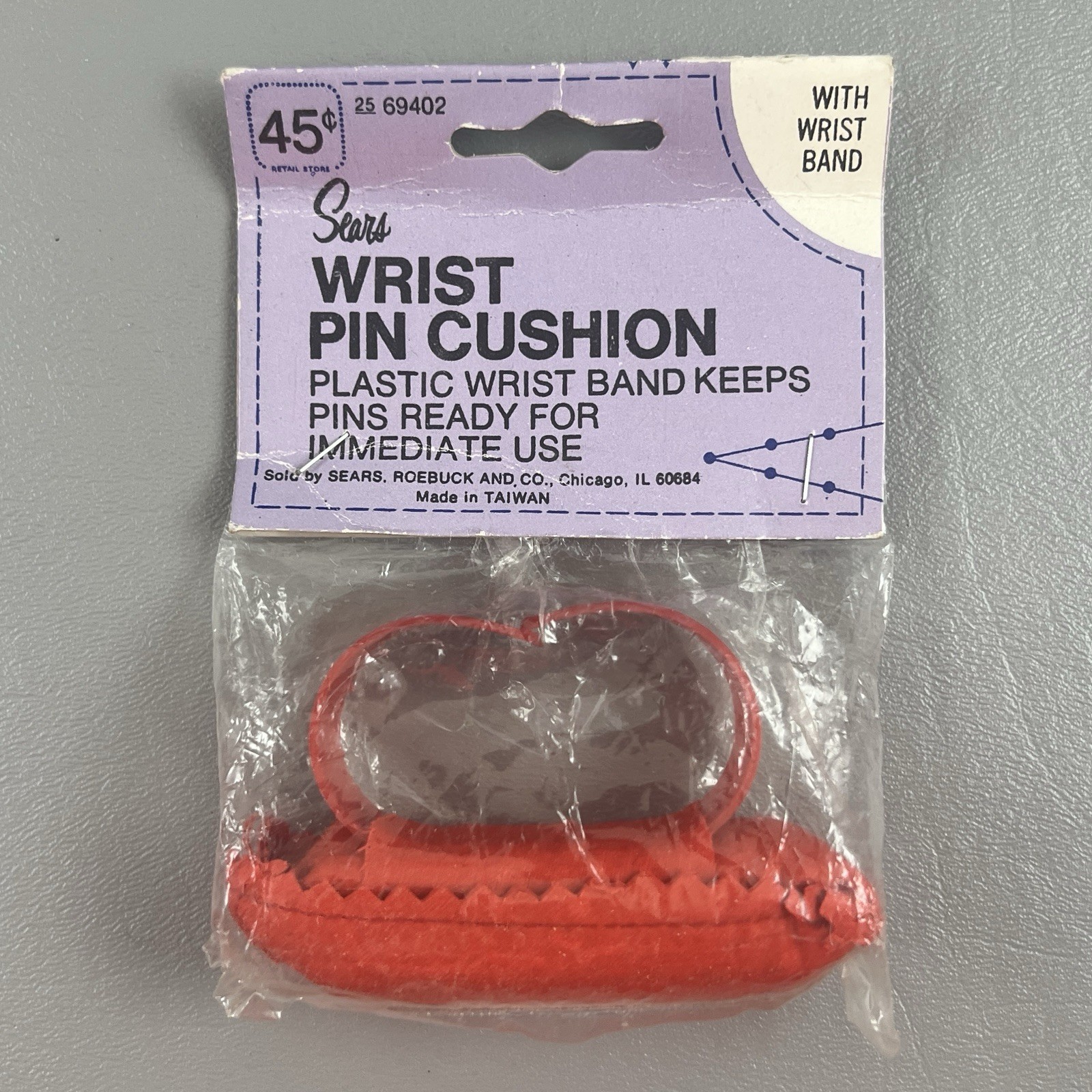 Vintage NOS Sewing Wrist Pin Cushion Sears Made In Taiwan New In Package Red