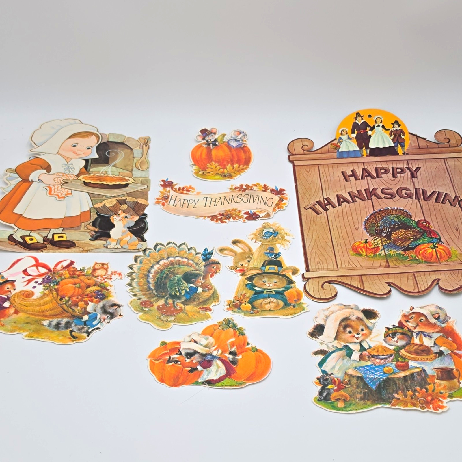 Hallmark 1982 Vintage Thanksgiving Wall Decor Cardboard/Paper Cutouts Set 9