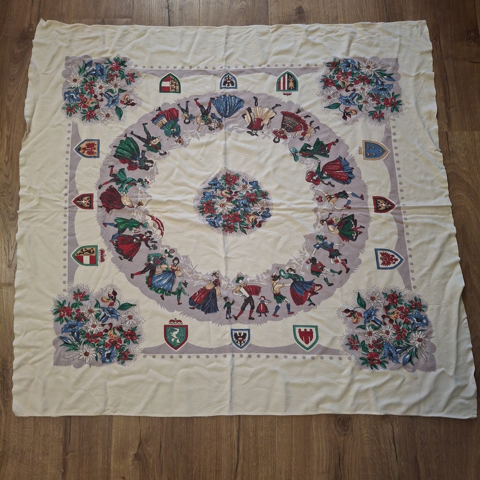 VTG German Bavarian Folk Art Tablecloth 46\