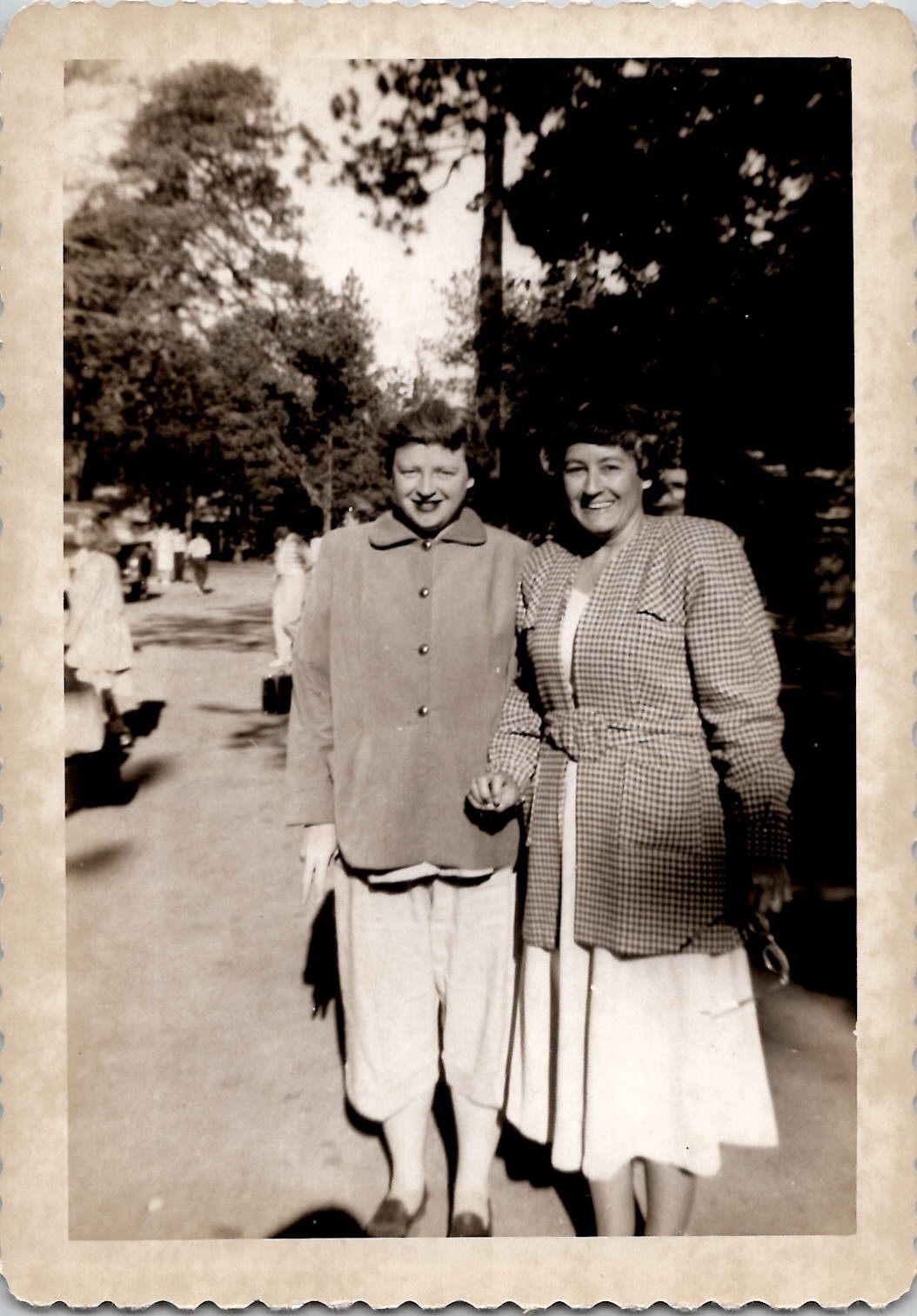 Pretty Women Out in Nature Snapshot Americana 1930s Vintage Photo