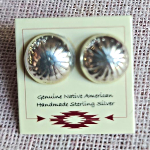 2 Pairs Of These Beautiful Earings
