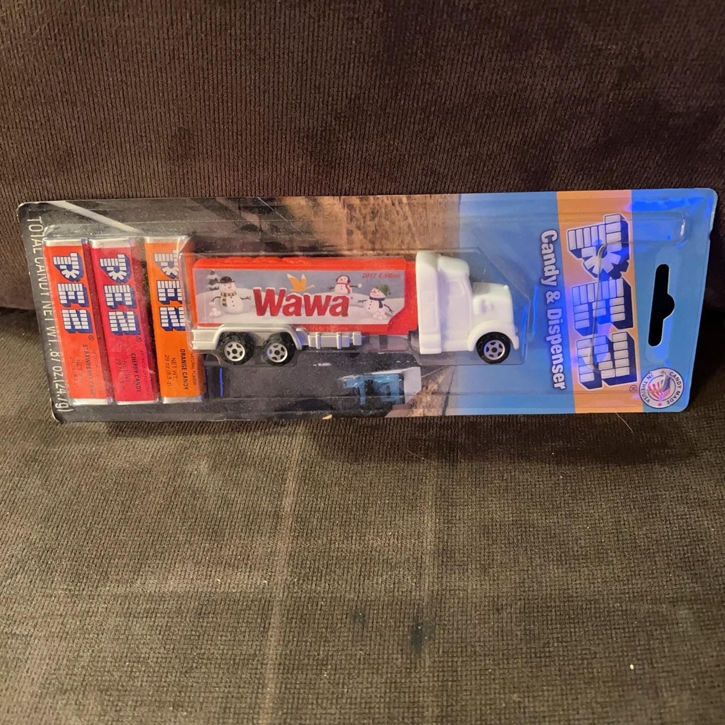 PEZ Wawa Holiday Truck Candy Dispenser 2017 Edition Snowman USA New Collectible