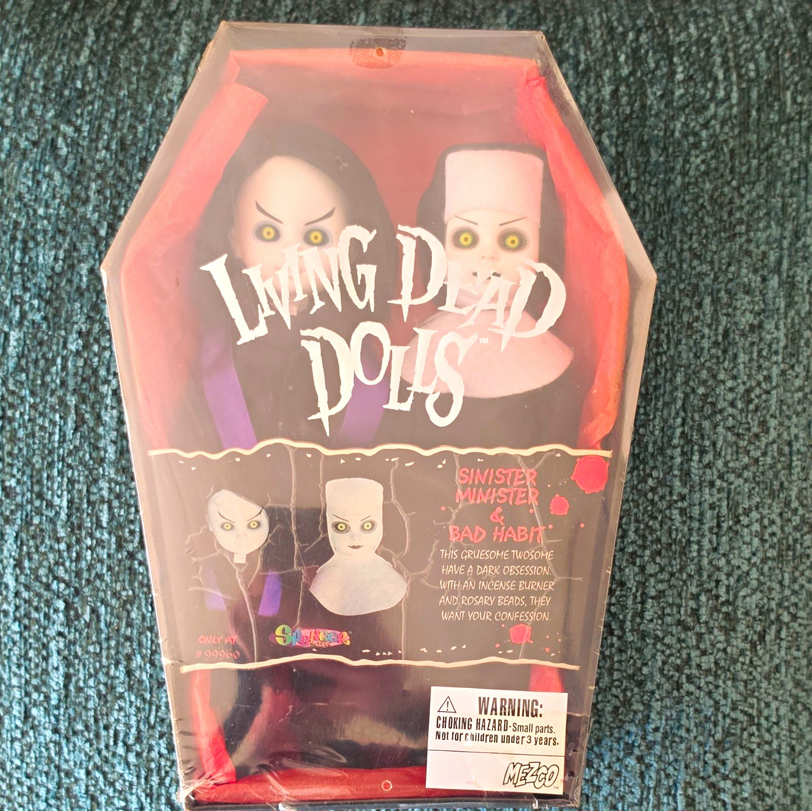 Mezco Living Dead Dolls Sinister Minister & Bad Habit Boxed Figure Set