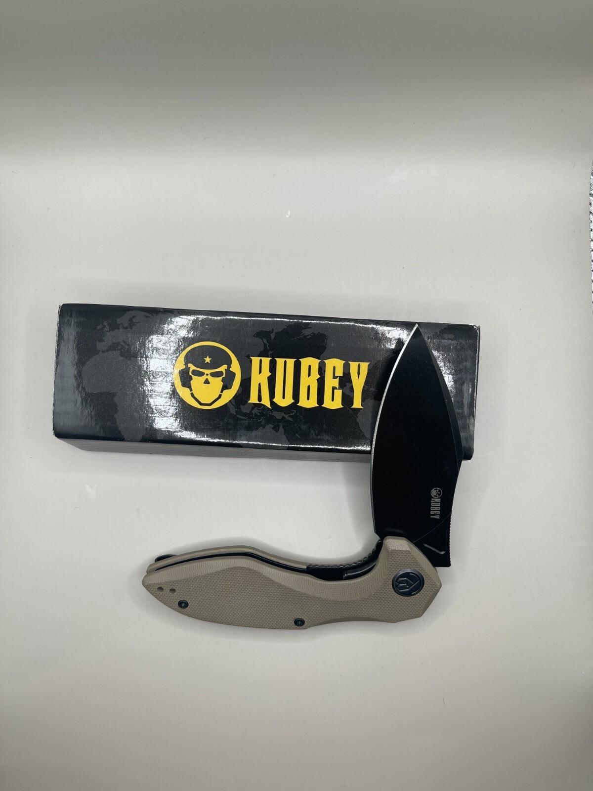 Kubey Noble Liner Lock Folding Knife, Tan G-10 Handles KU236I