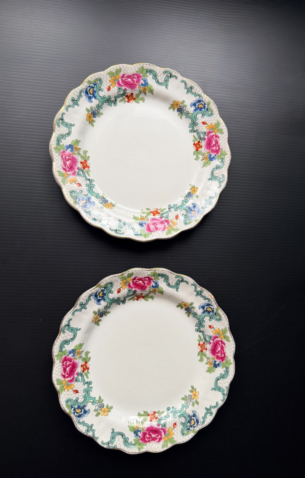 Vintage Booths  Floradora A8042 Gold Trim DinnerPlate 8\