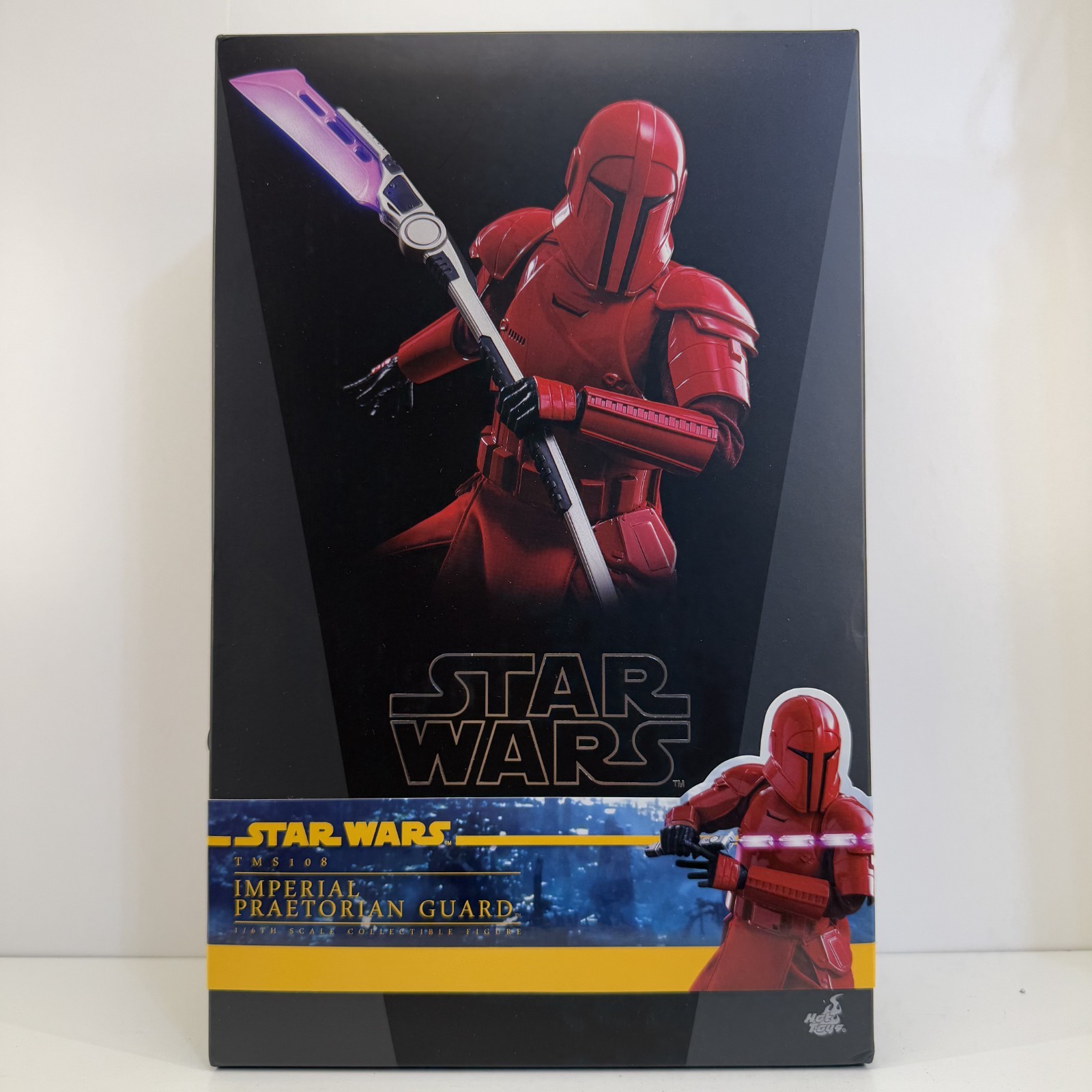 Hot Toys Star Wars The Mandalorian Imperial Praetorian Guard TMS108 1/6 Scale