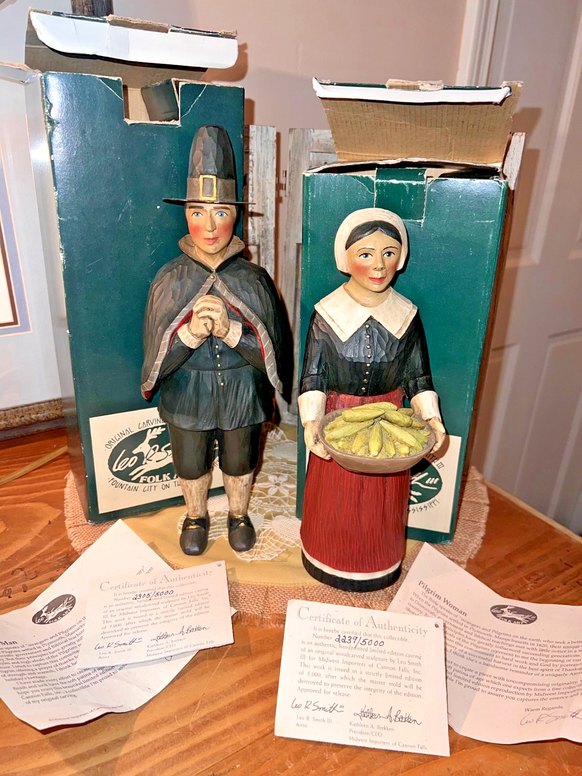 Leo Smith Folk Art Pilgrim Man & Woman Pair w/Boxes & COA Numbered 12\