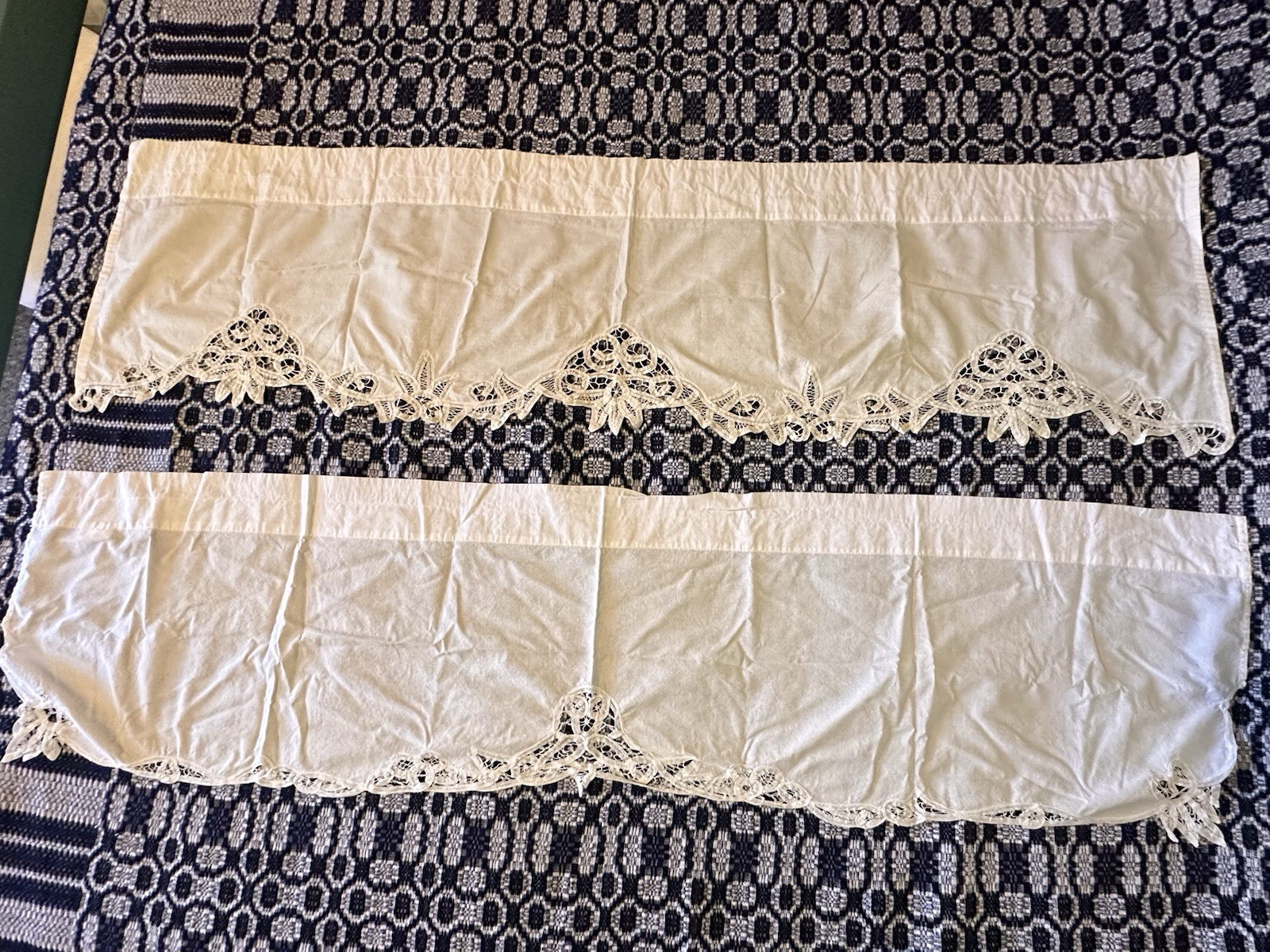 Vtg White 100% Cotton Lace Trim Curtains Valances 2 Panels Victorian Style