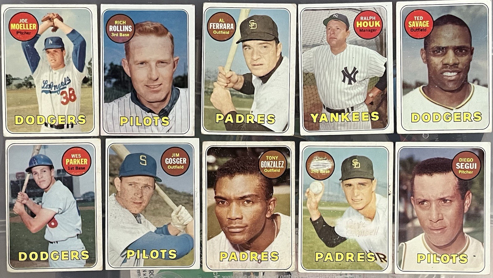 1969 Topps: (10) 5th Series Cards w/ first or last name in White Letters Ex Cond