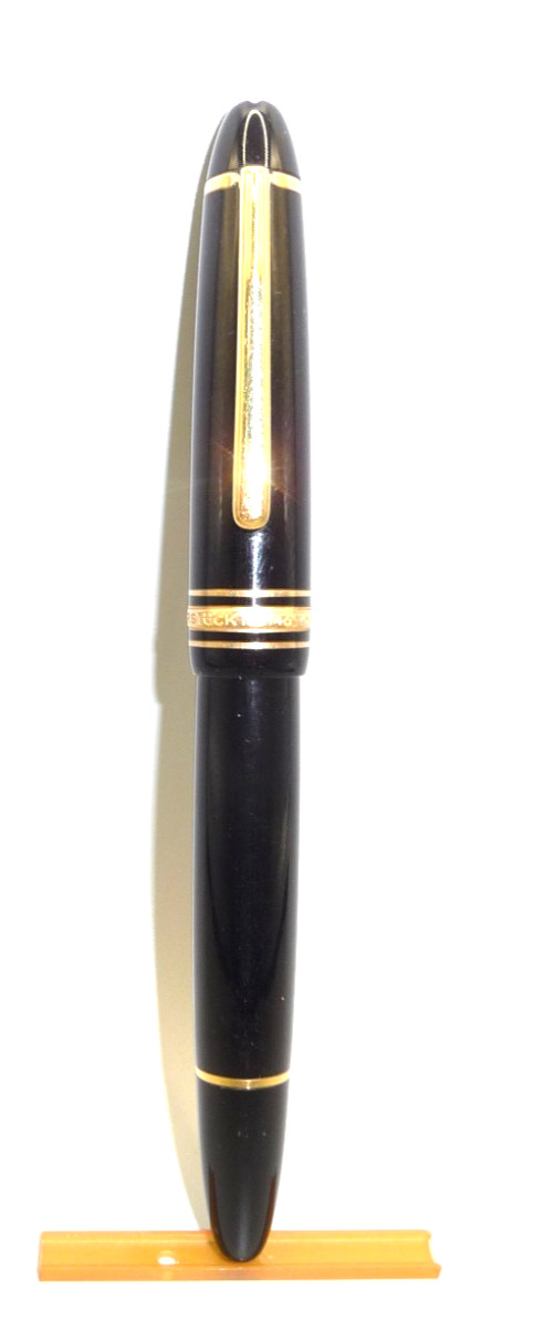 Mont Blanc Vintage l980\'s #146 Medium Point Fountain Pen-working