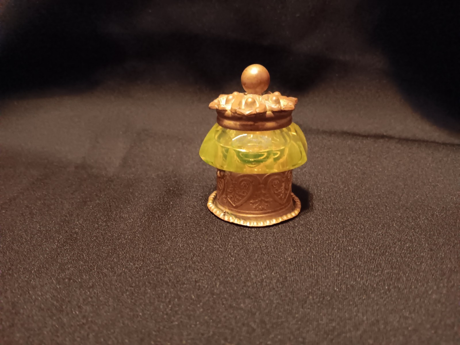 Victorian Mini Vaseline Glass & Brass Inkwell? About 2\