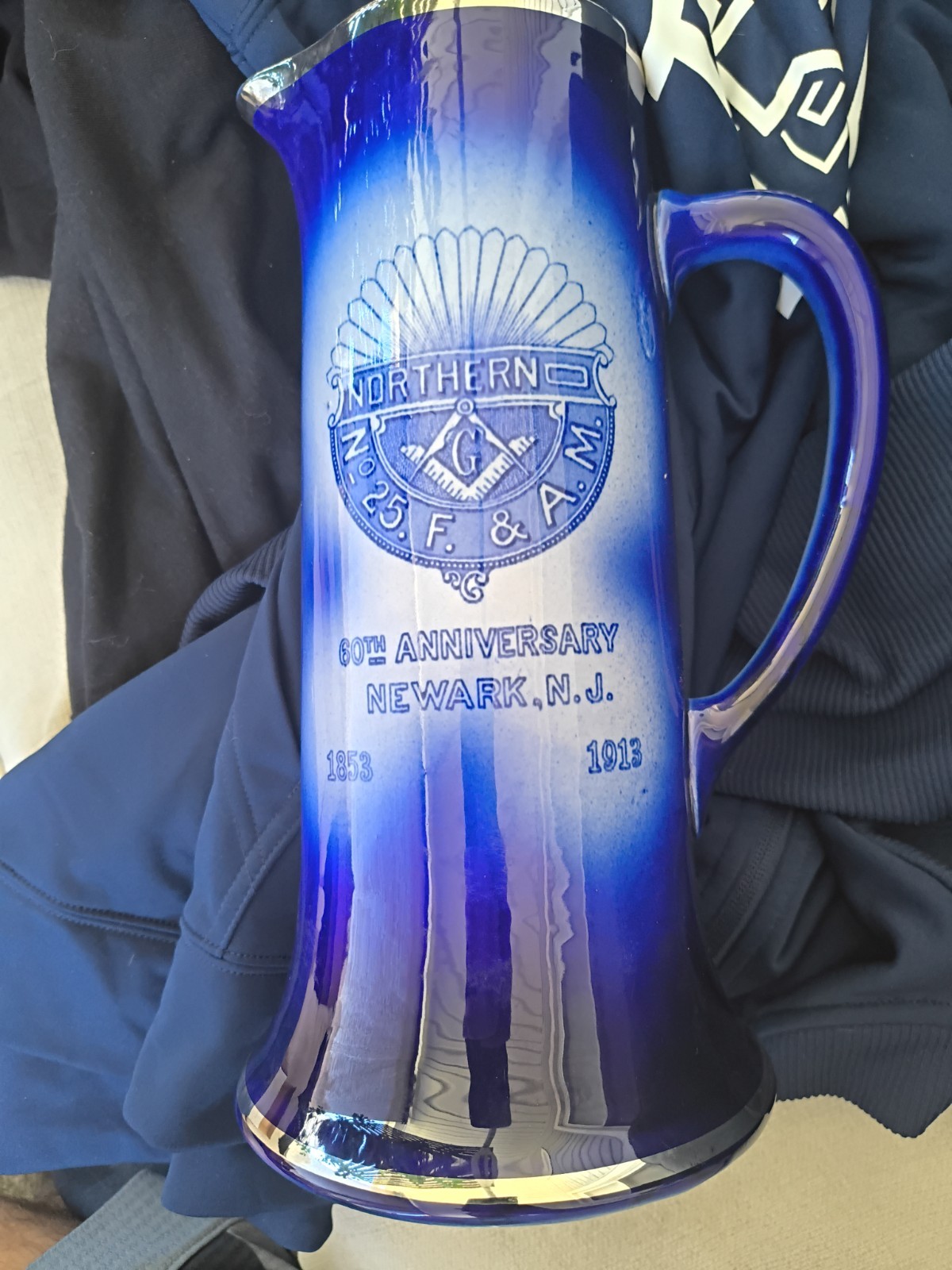 Large Newark F&A.M. 1913 Masonic Thomas Maddock & Sons Pottery Pitcher BLUE