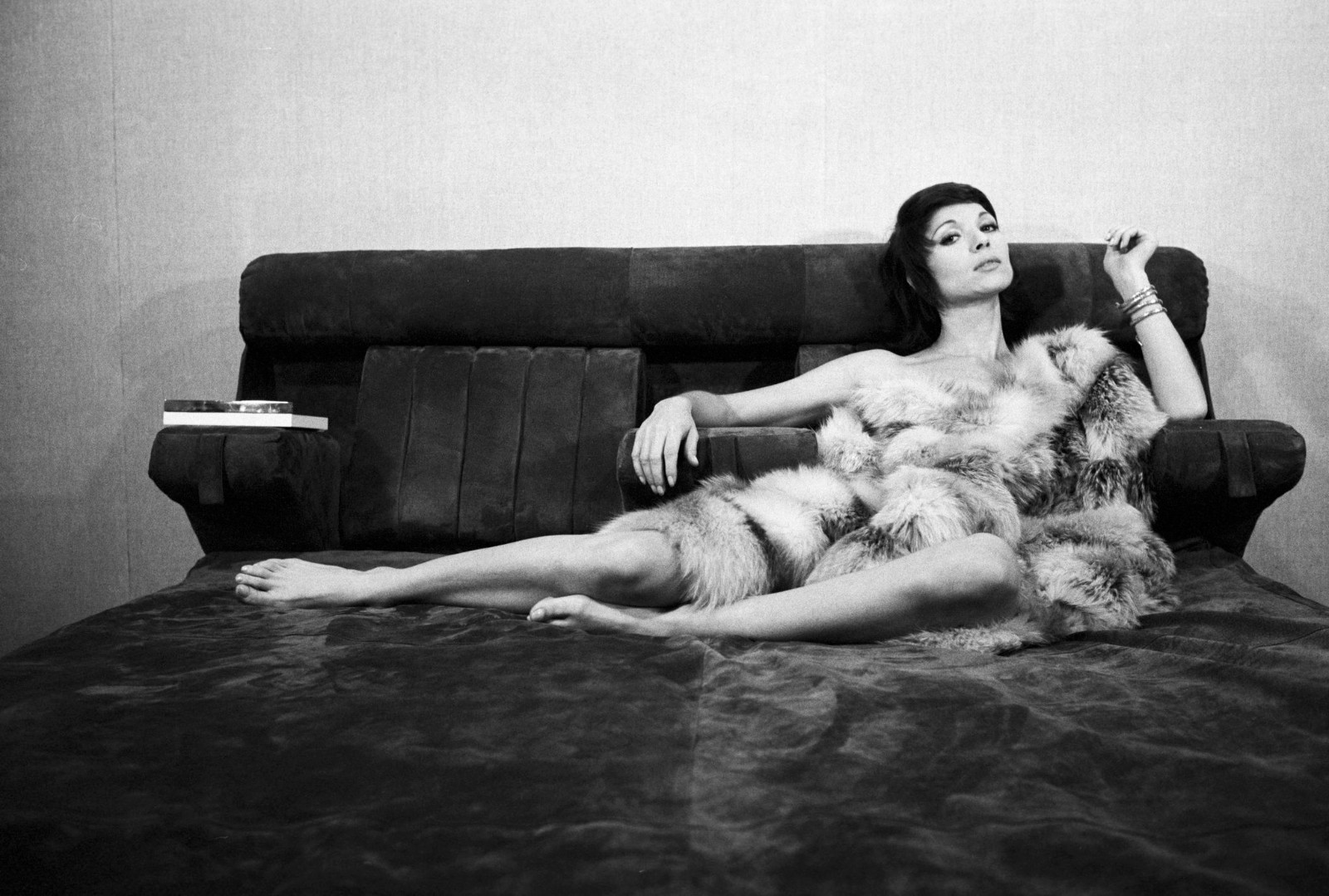 Elsa Martinelli Sexy Leggy In Fur Coat 8x12 giclee photo 