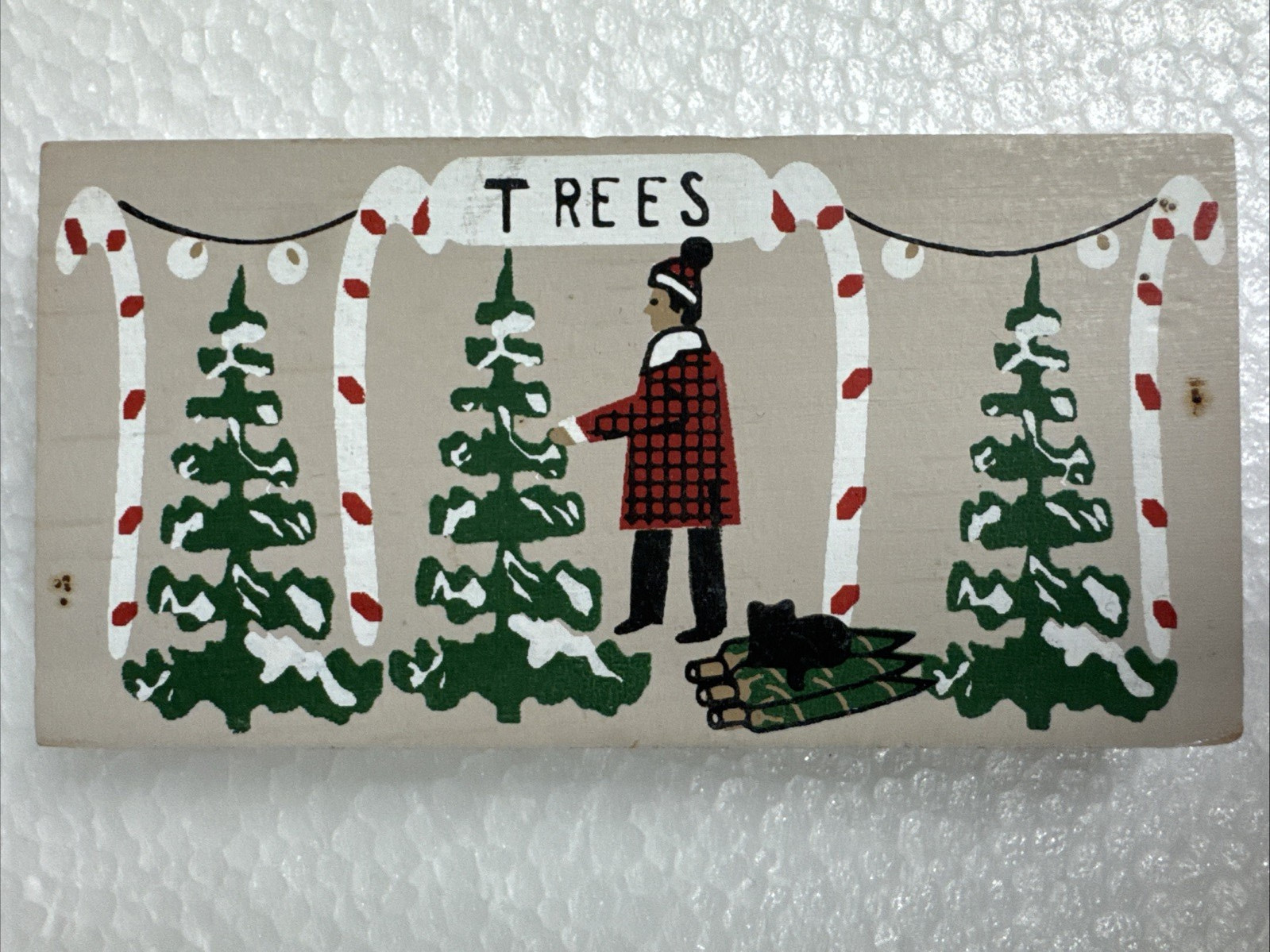 The Cats Meow Christmas Tree Lot Wood Shelf Sitter 1990 holiday candy canes
