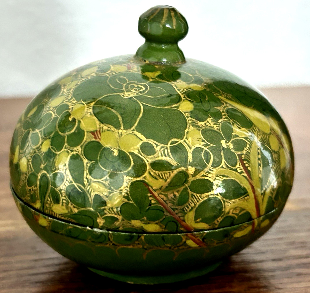 Vintage Kashmir Paper Mache Lacquer Green/Gold Handpainted Trinket Box India