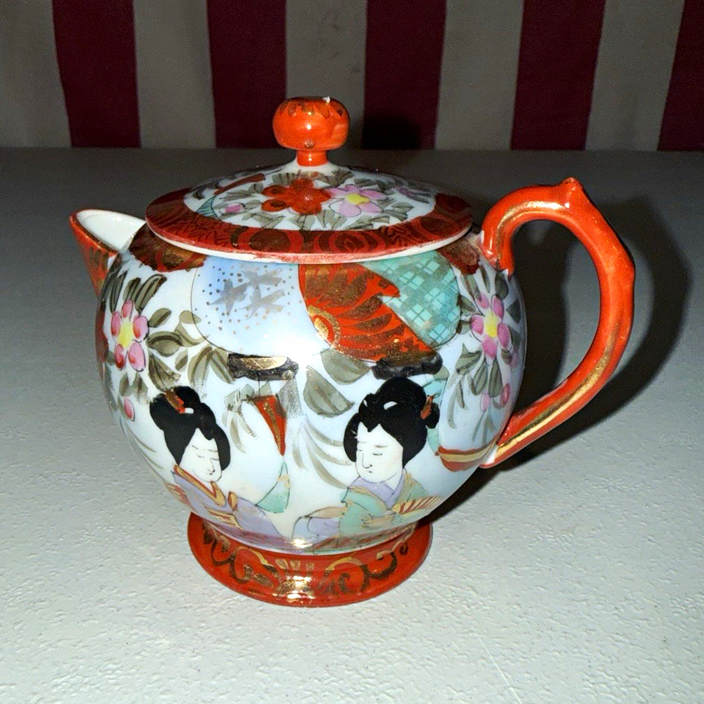 Antique Oriental China Nippon Teapot Geisha Hand Painted Porcelain Japan c1910