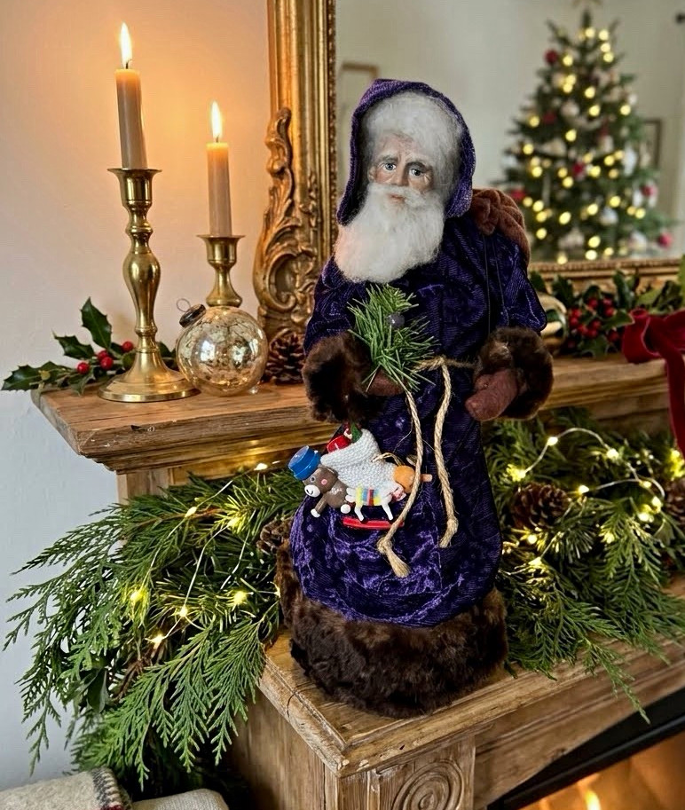 Vintage 1988 Sue Pope Handcrafted Old World Santa Claus Doll 12” Signed Folk Art