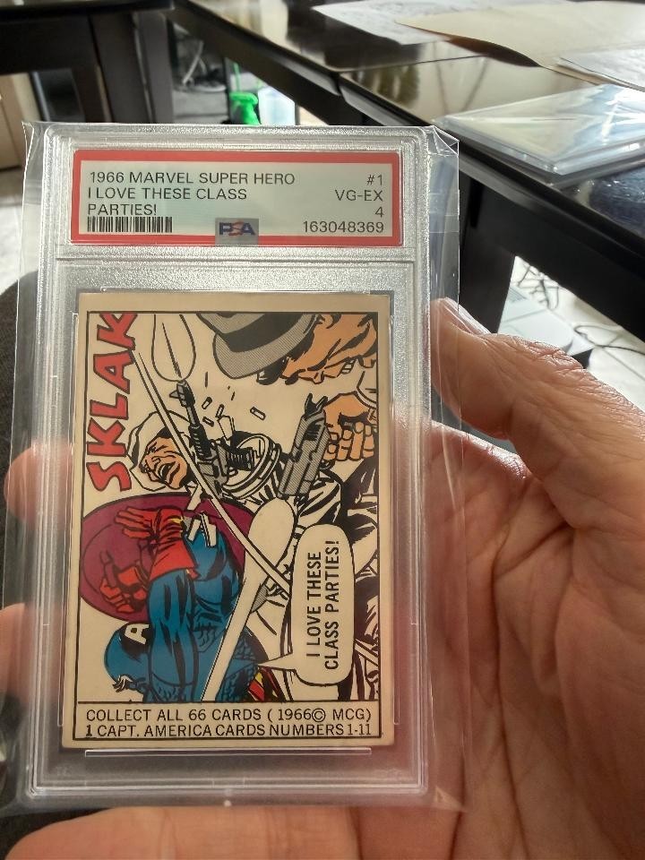 1966 Donruss Marvel Super Hero #1 Captain America Rookie PSA 4 - sweet card