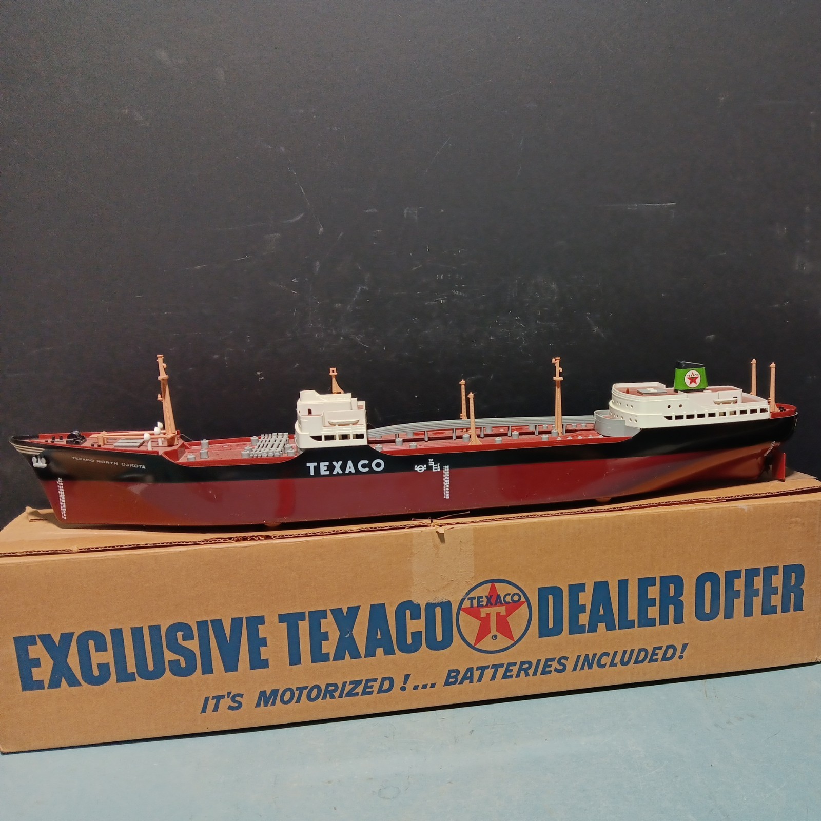 Texaco USS NORTH DAKOTA Oil Tanker Dealer Promotiono  1960\'s AMF Wen-Mac 