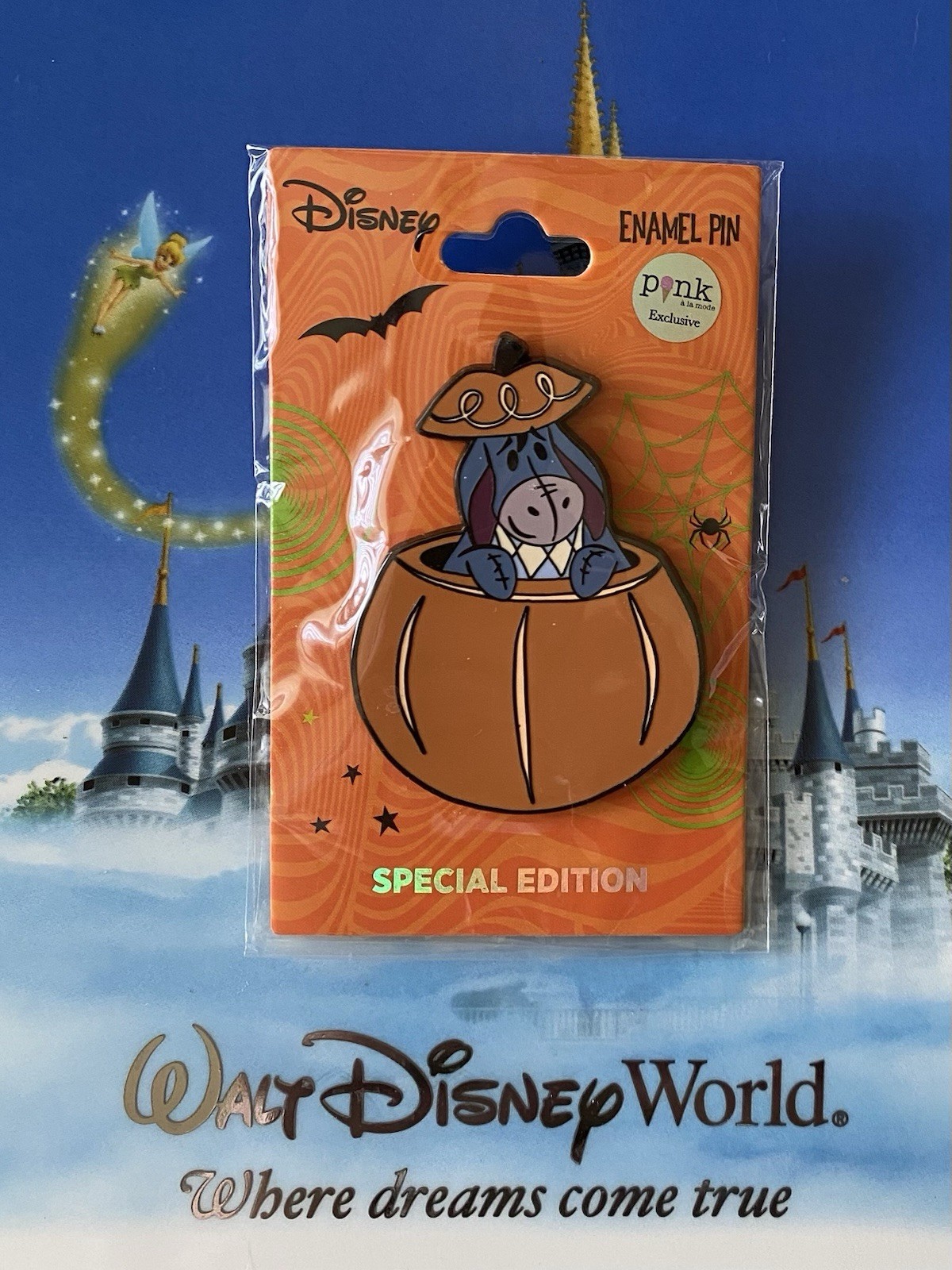 Disney ~ PALM ~ Halloween Winnie the Pooh ~ EEYORE LE 300 pin New from 2024