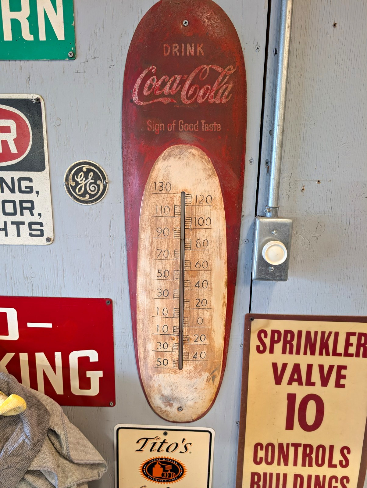 VINTAGE COCA COLA 1950\'s CIGAR THERMOMETER