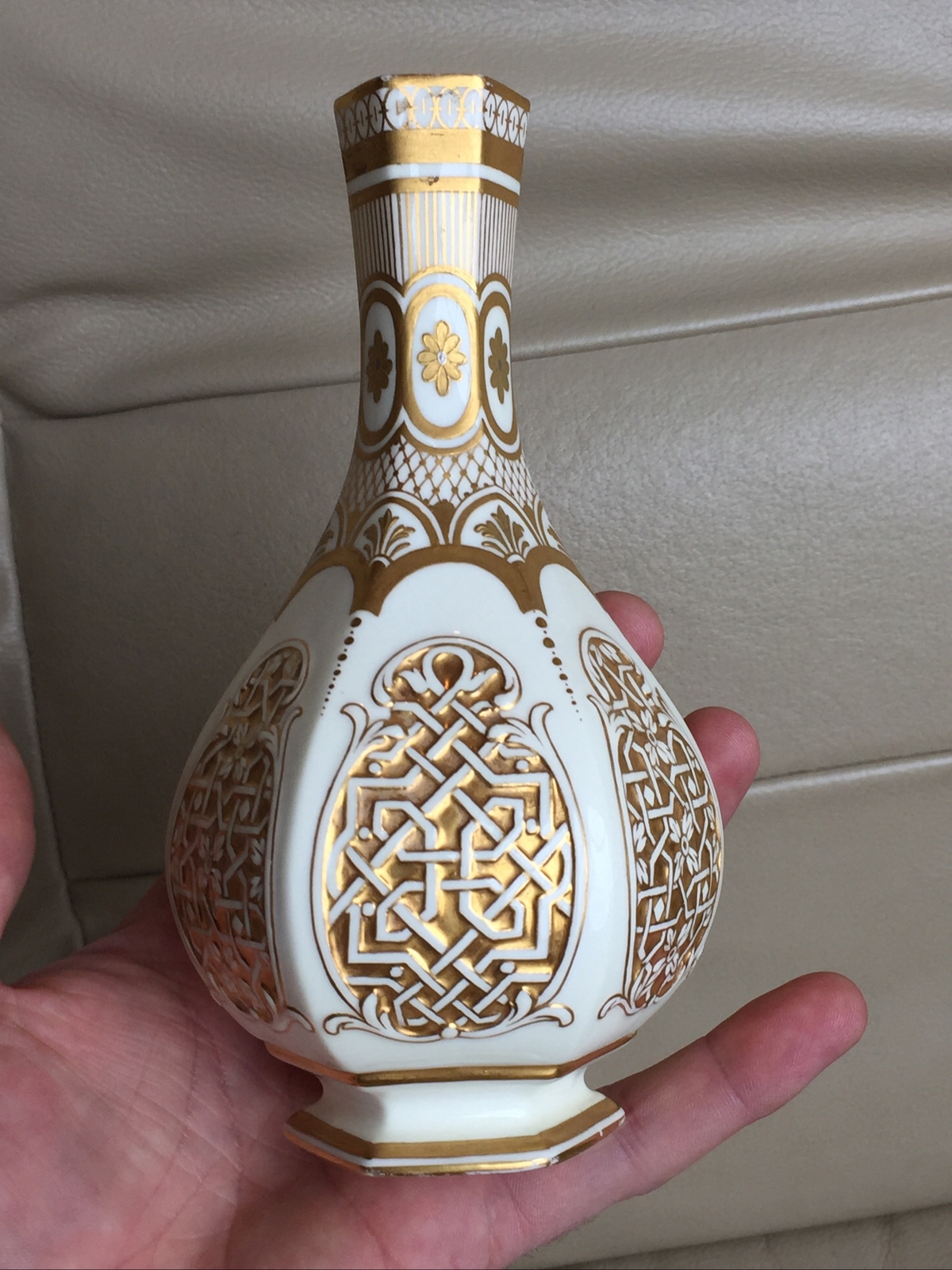 ANTIQUE 19th C. AESTHETIC MOVEMENT MINTONS VASE GOLD MINTON MARK Circa 1873-1891