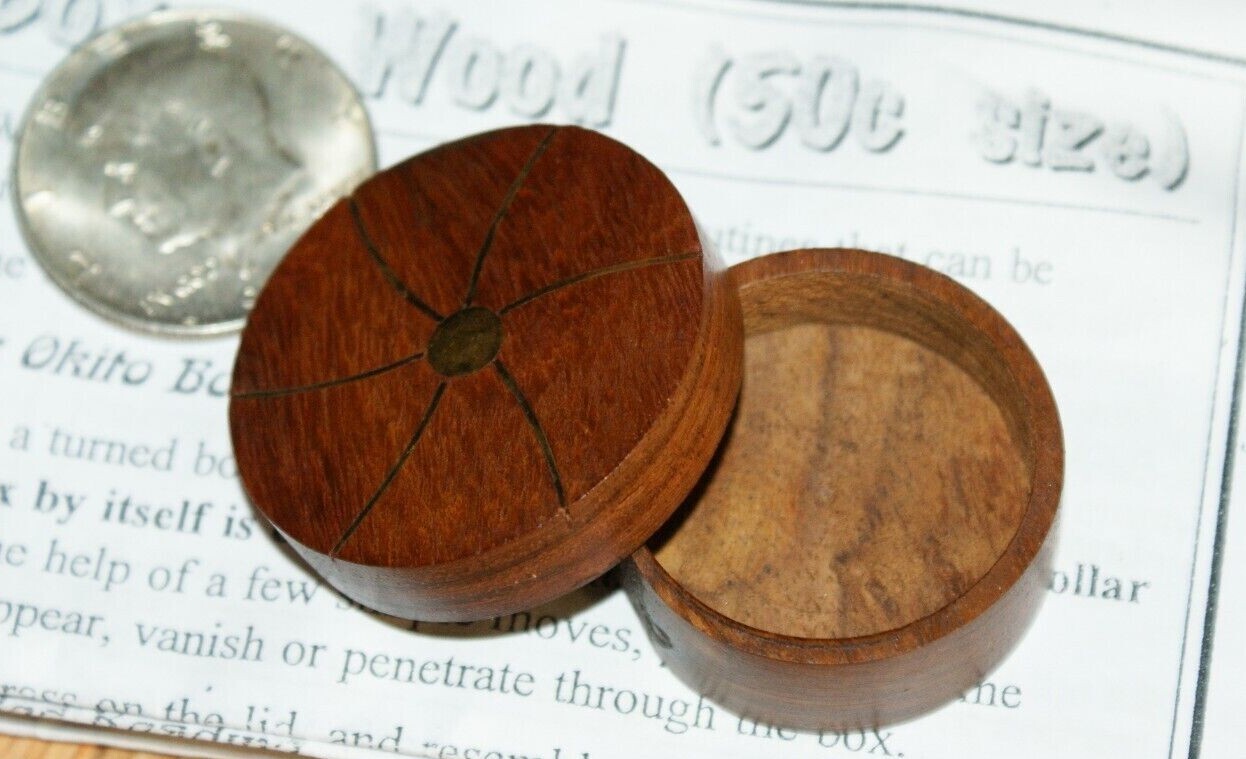 Okito Box WOOD (half dollar/English penny size) -- nice 