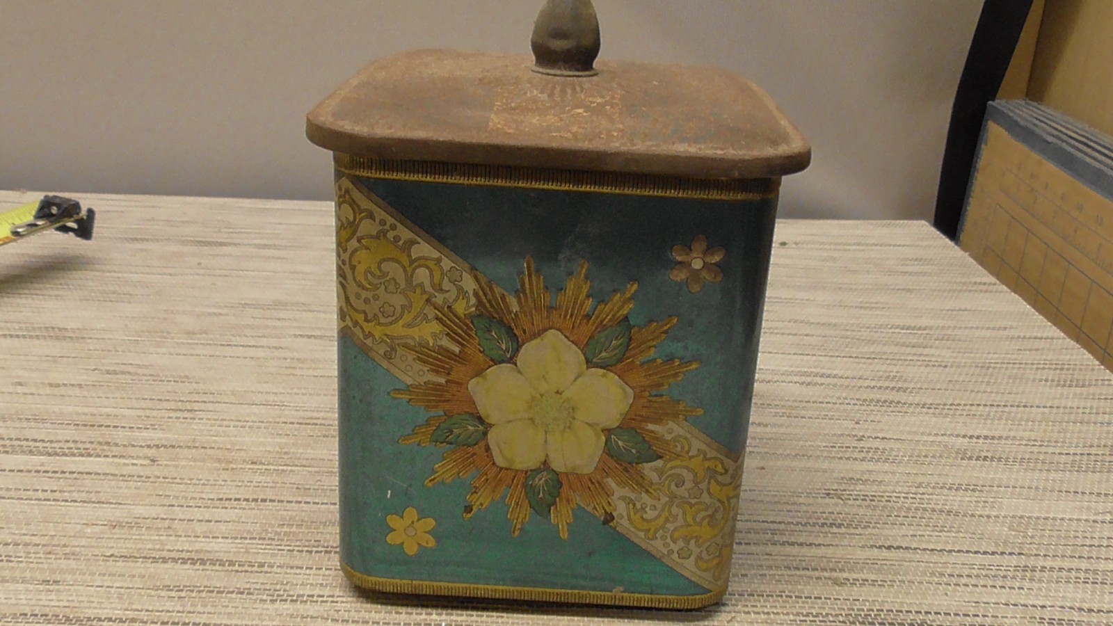 Vintage Floral Turquoise & Gold Square Metal Tin Box With Lid 6