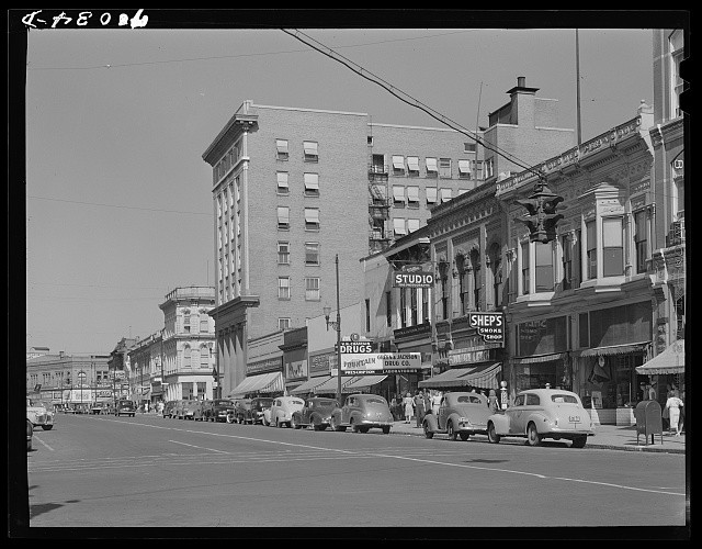 Photo:Walla Walla Washington Main Street 1941 downtown storefronts cars