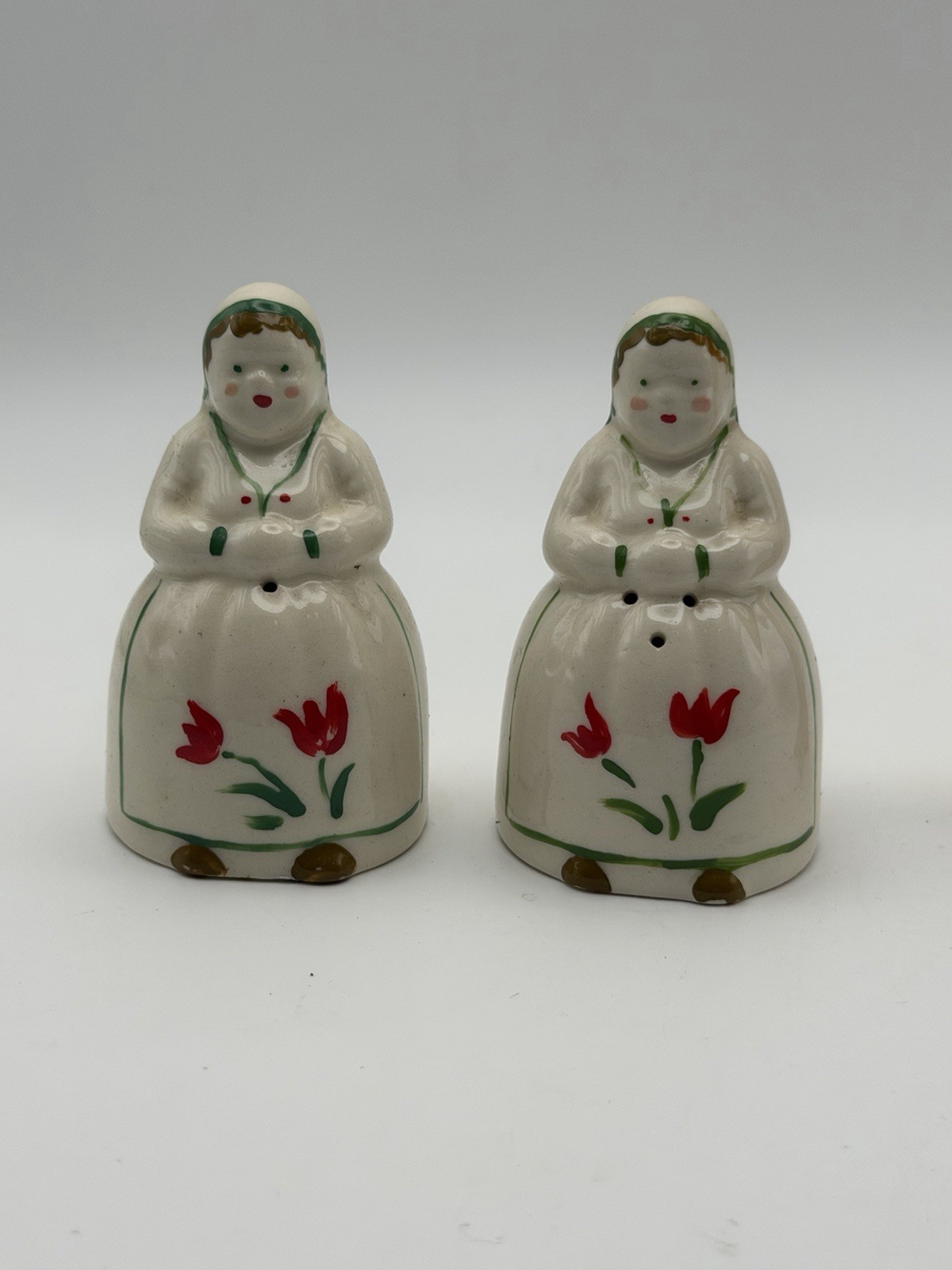 Vintage Ceramic Dutch Girl Salt & Pepper Shakers Red Tulips Figural Set VTG