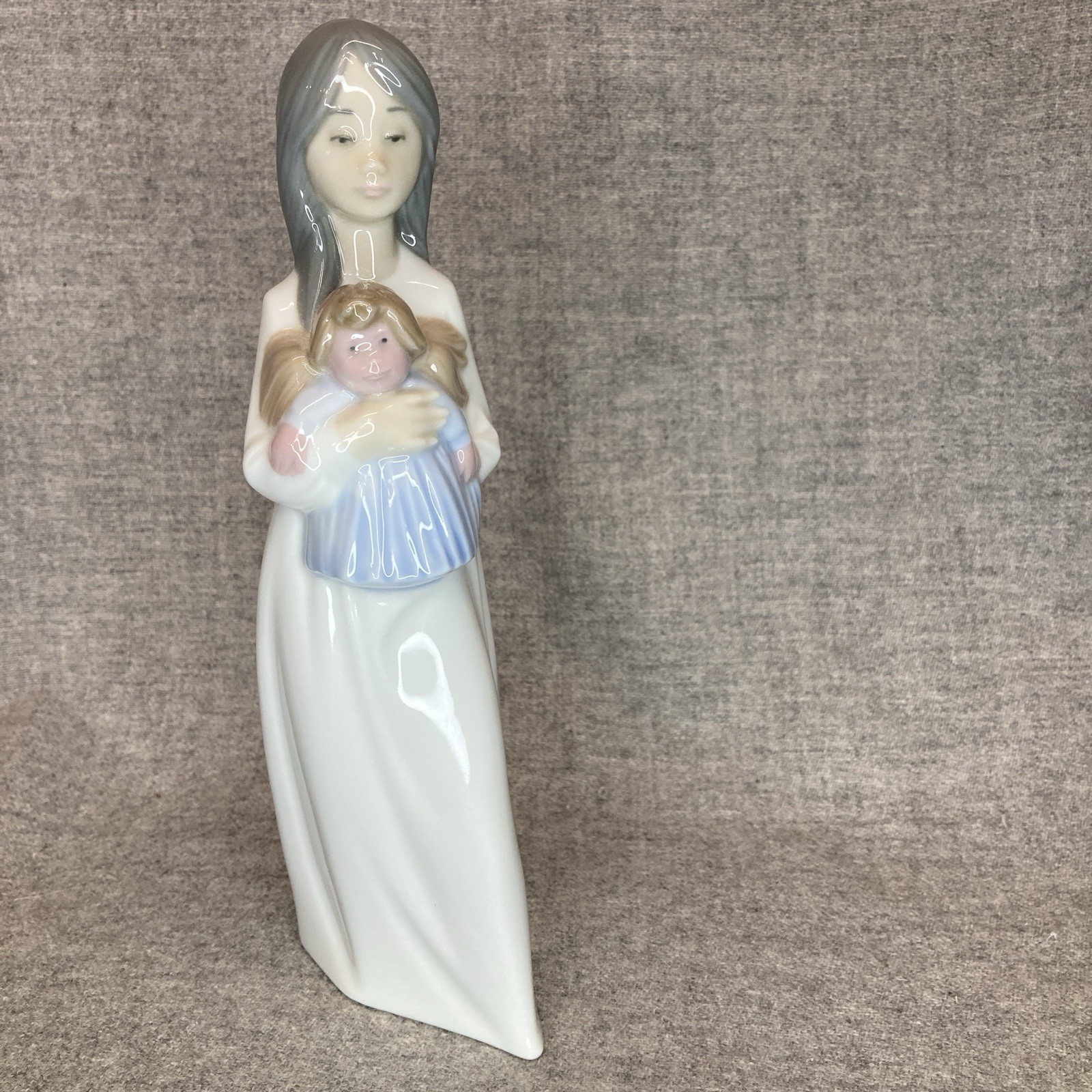 NAO by Lladro Girl holding Baby Doll Porcelain Figurine Spain Daisa 1990 Blue