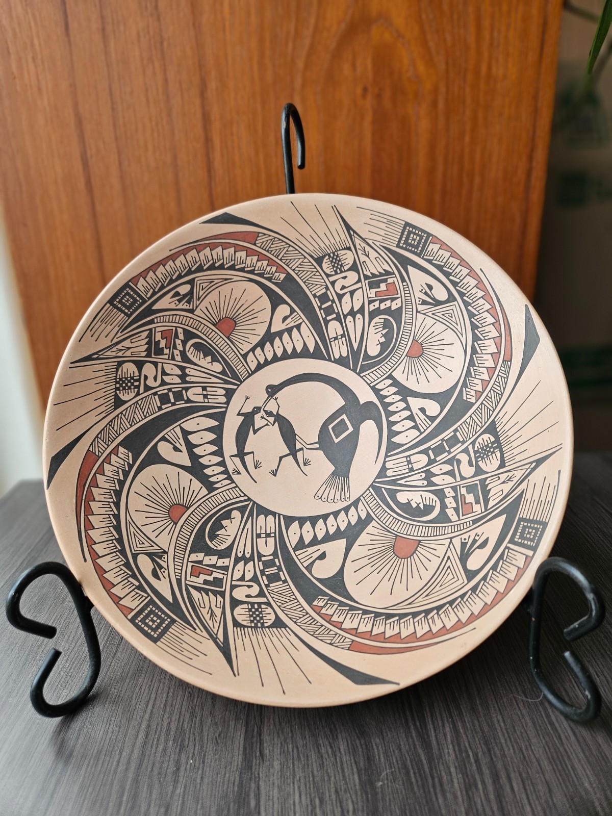 Mata Ortiz Pottery Olla by Ana Trillo - Black/Red on White