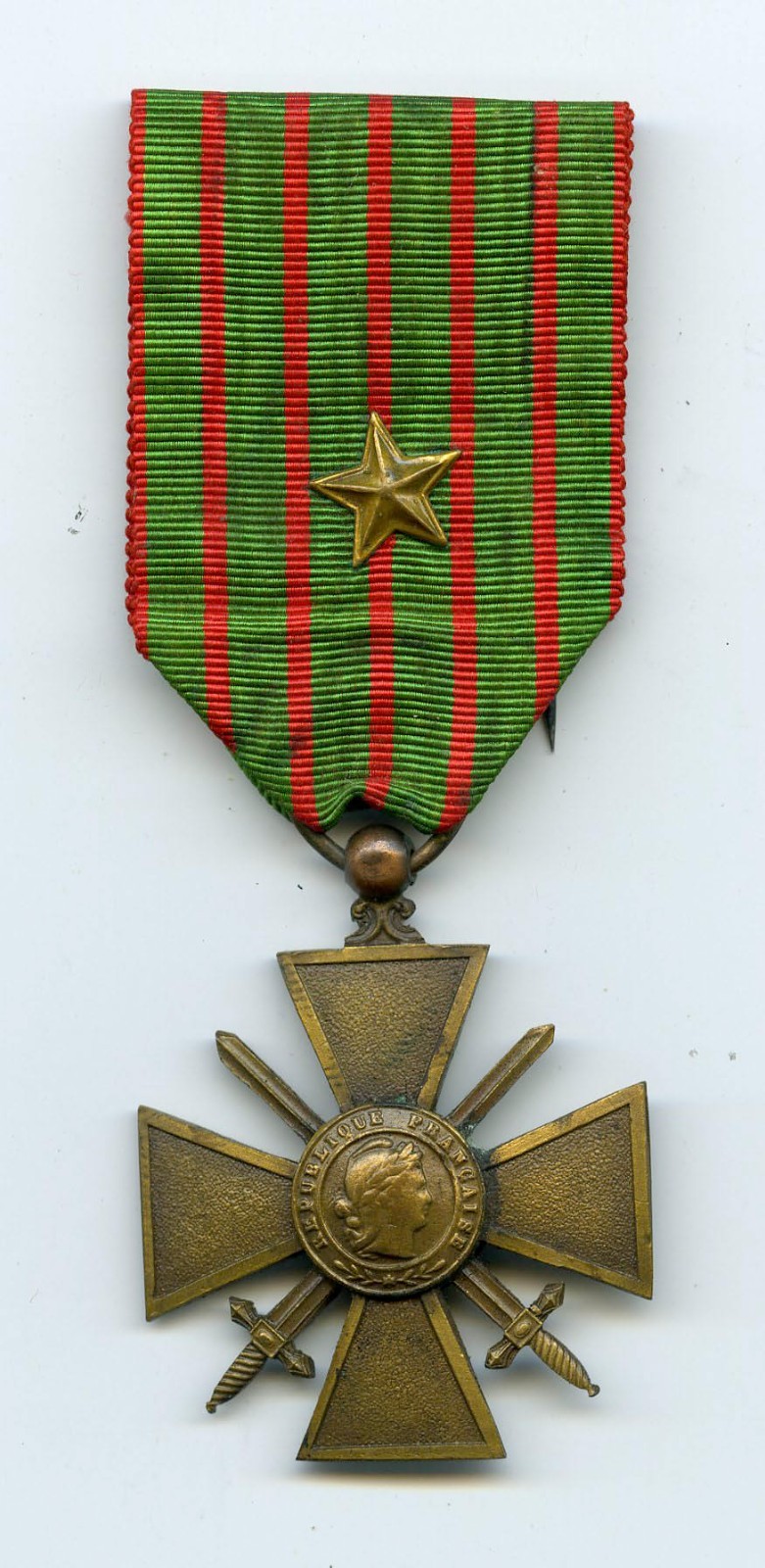WWI FRANCE French CROIX DE GUERRE 1914-1917 War Medal Complete with Hanger